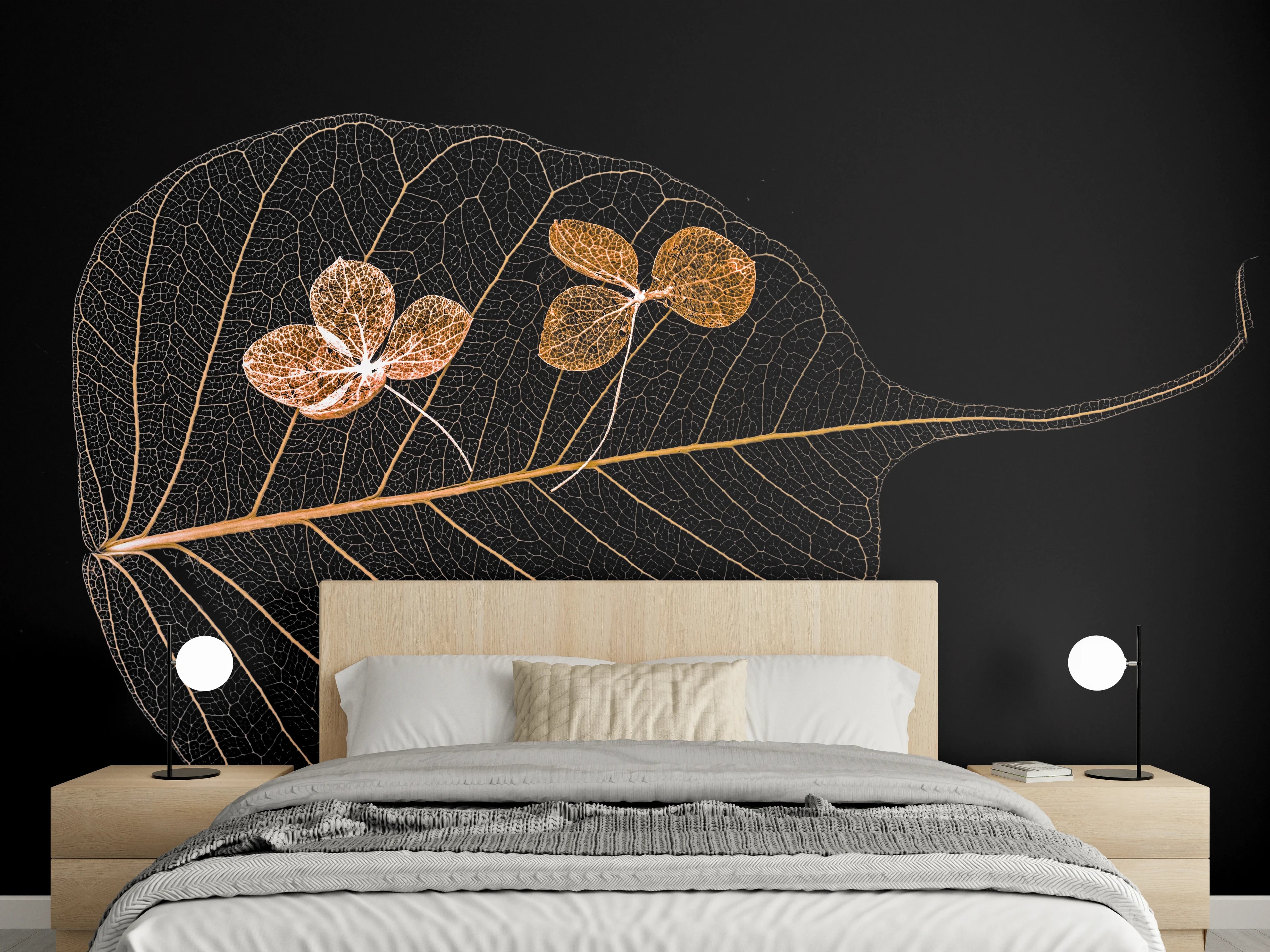 Wandverkleidung Schlafzimmer - Skelettblatt mit Blüte auf Schwarz