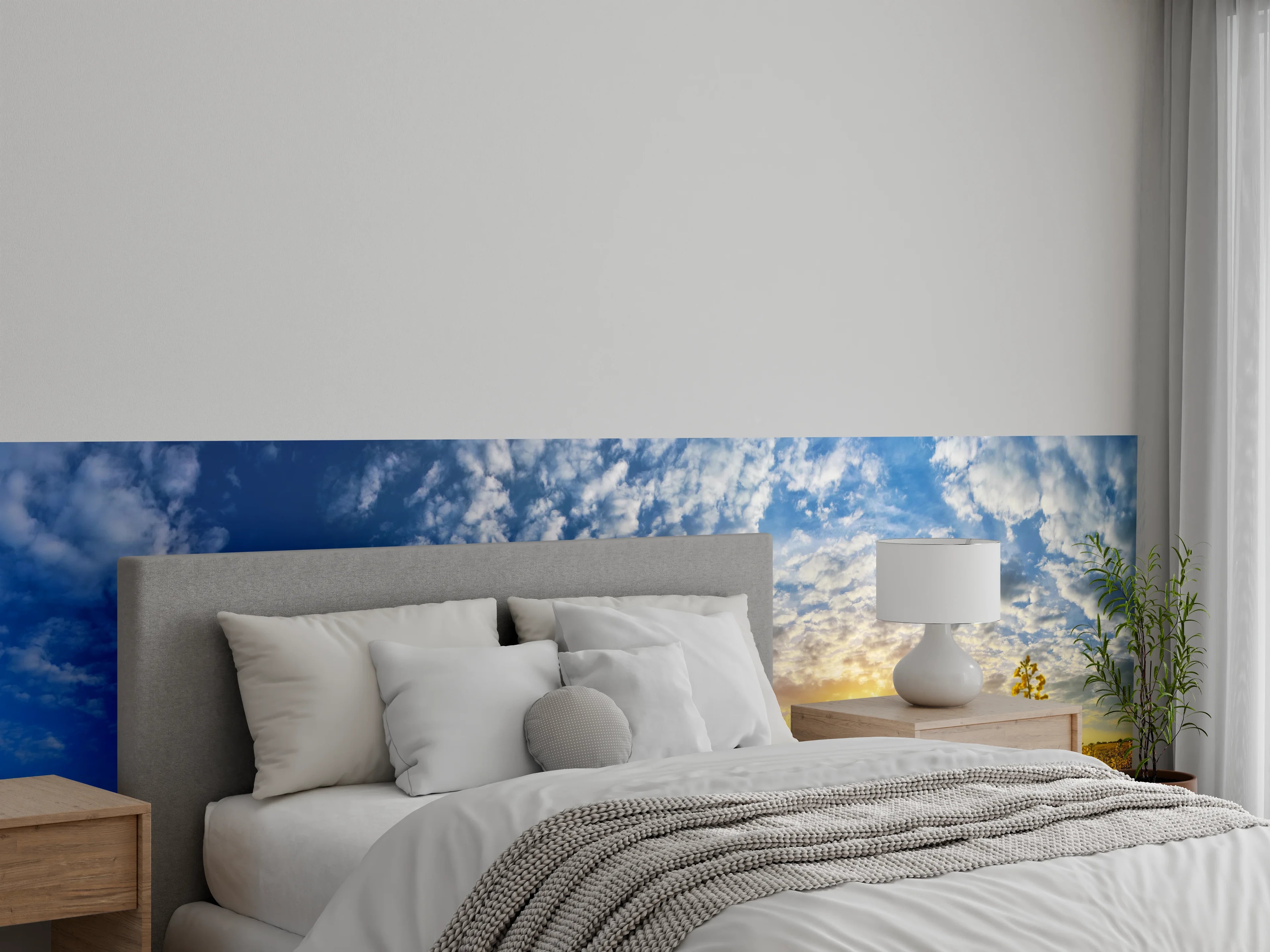 Wandverkleidung Schlafzimmer - Sommerliche Blumenwiese unter blauem Himmel