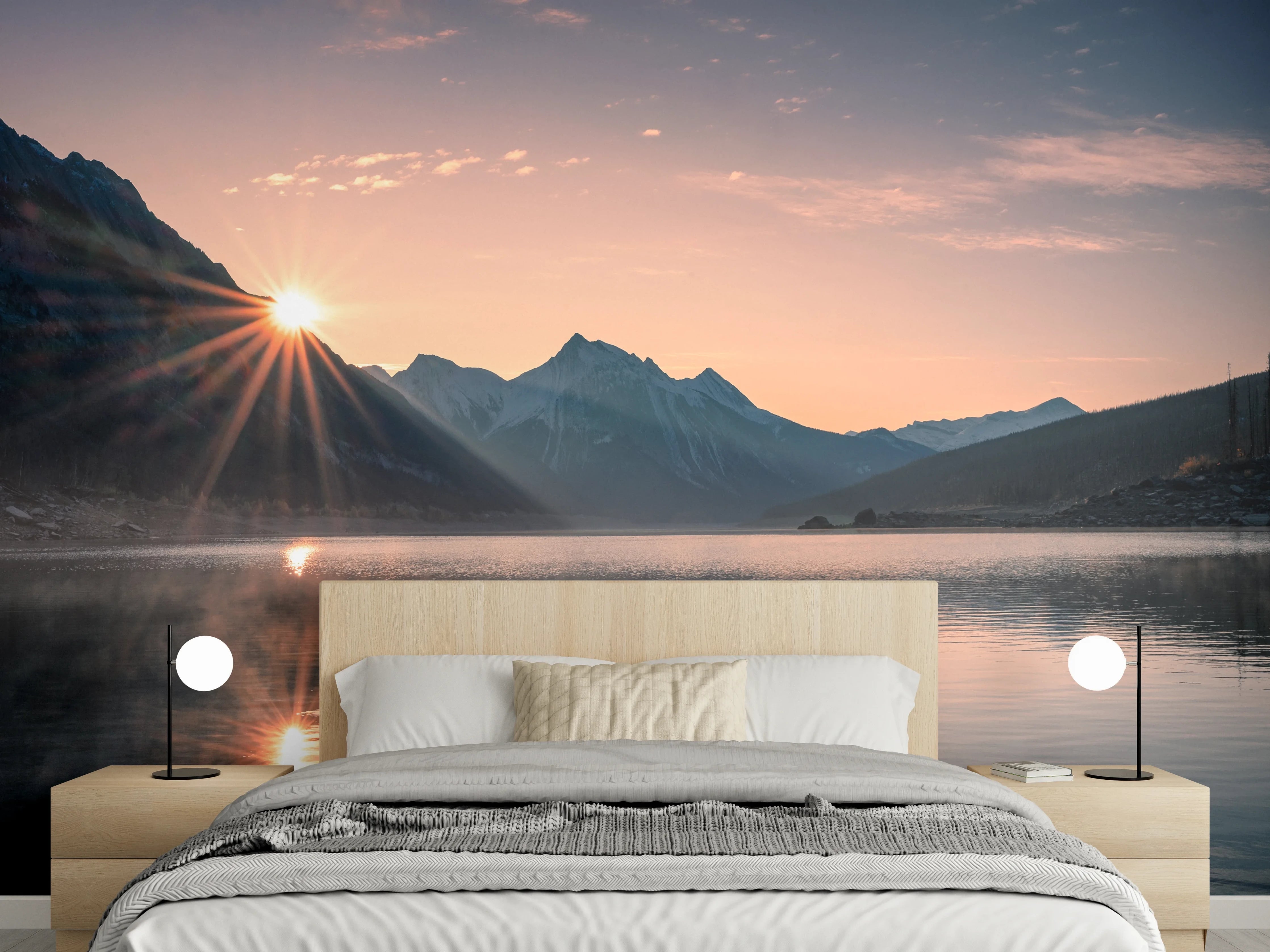 Wandverkleidung Schlafzimmer - Sonnenaufgang über Bergsee Panorama