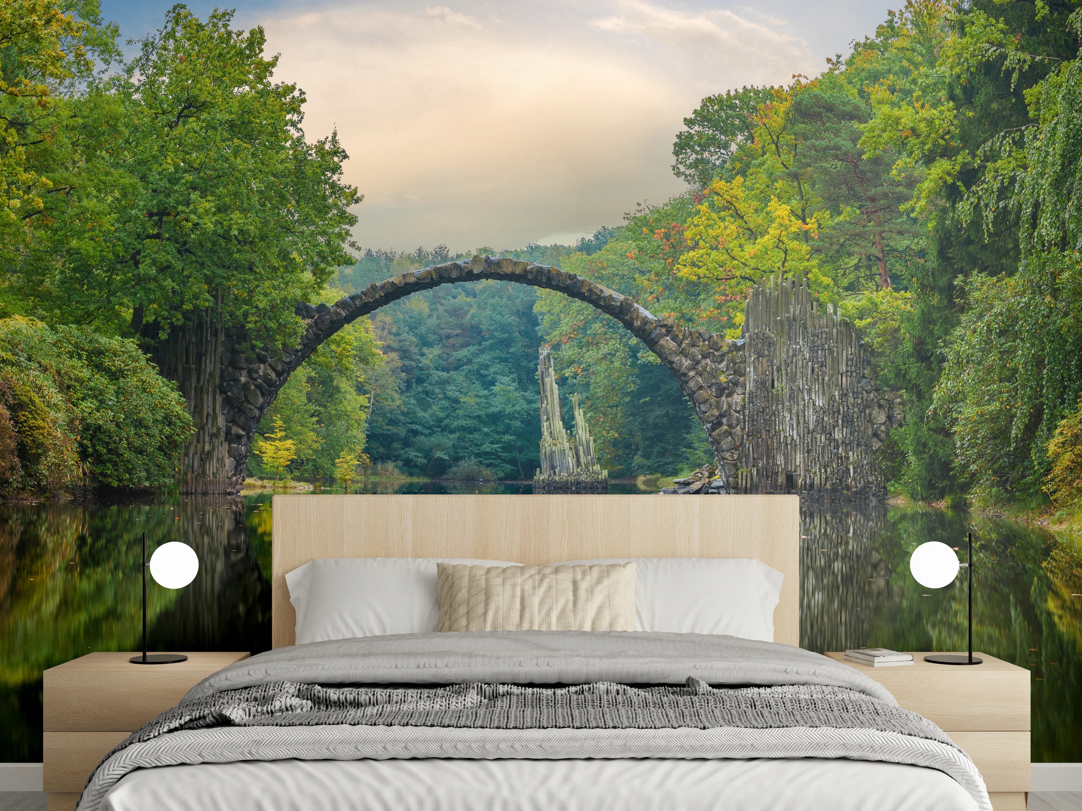 Wandverkleidung Schlafzimmer - Steinbrücke über Fluss im Wald