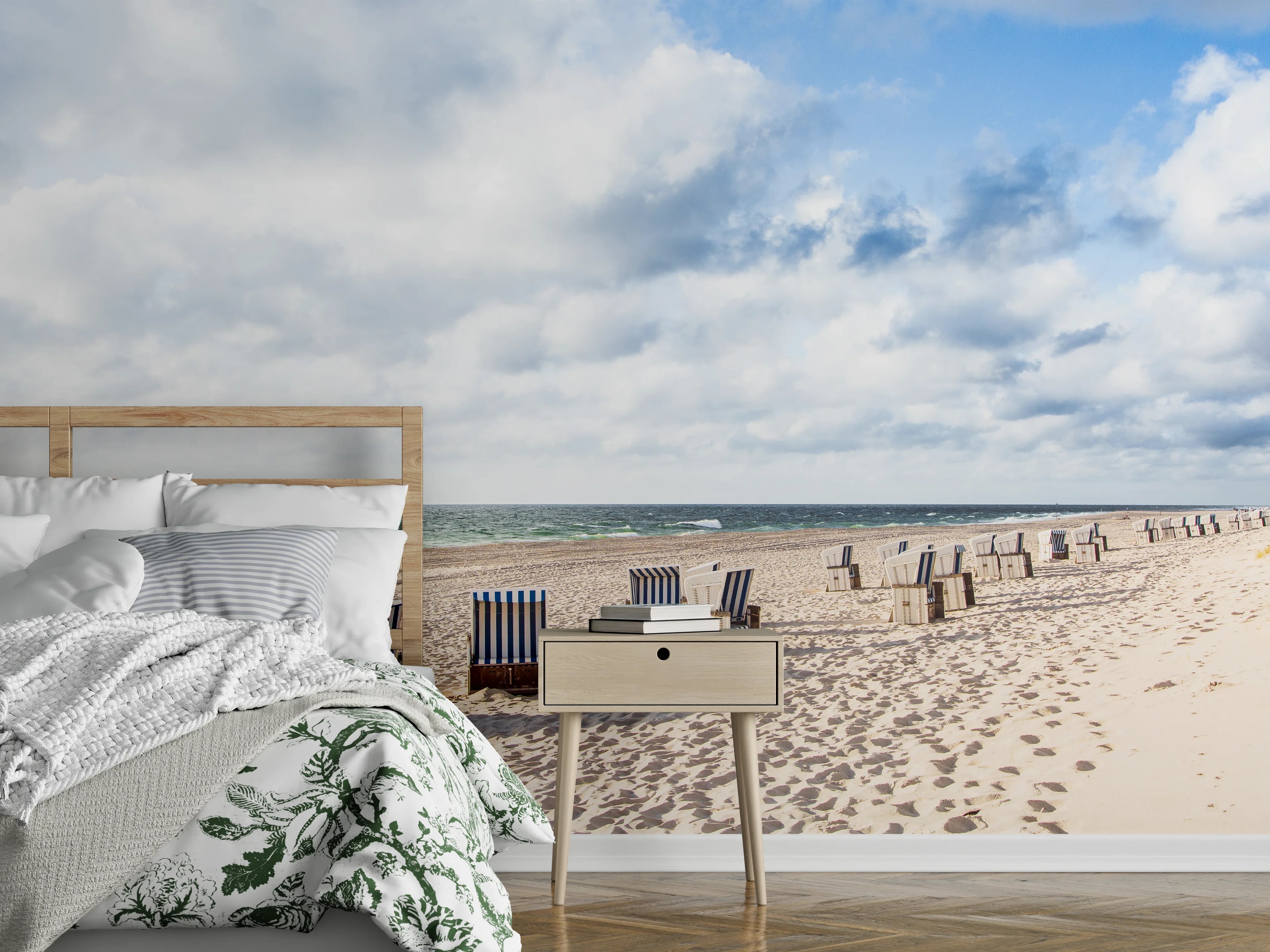 Wandverkleidung Schlafzimmer - Strandkörbe am ruhigen Sandstrand