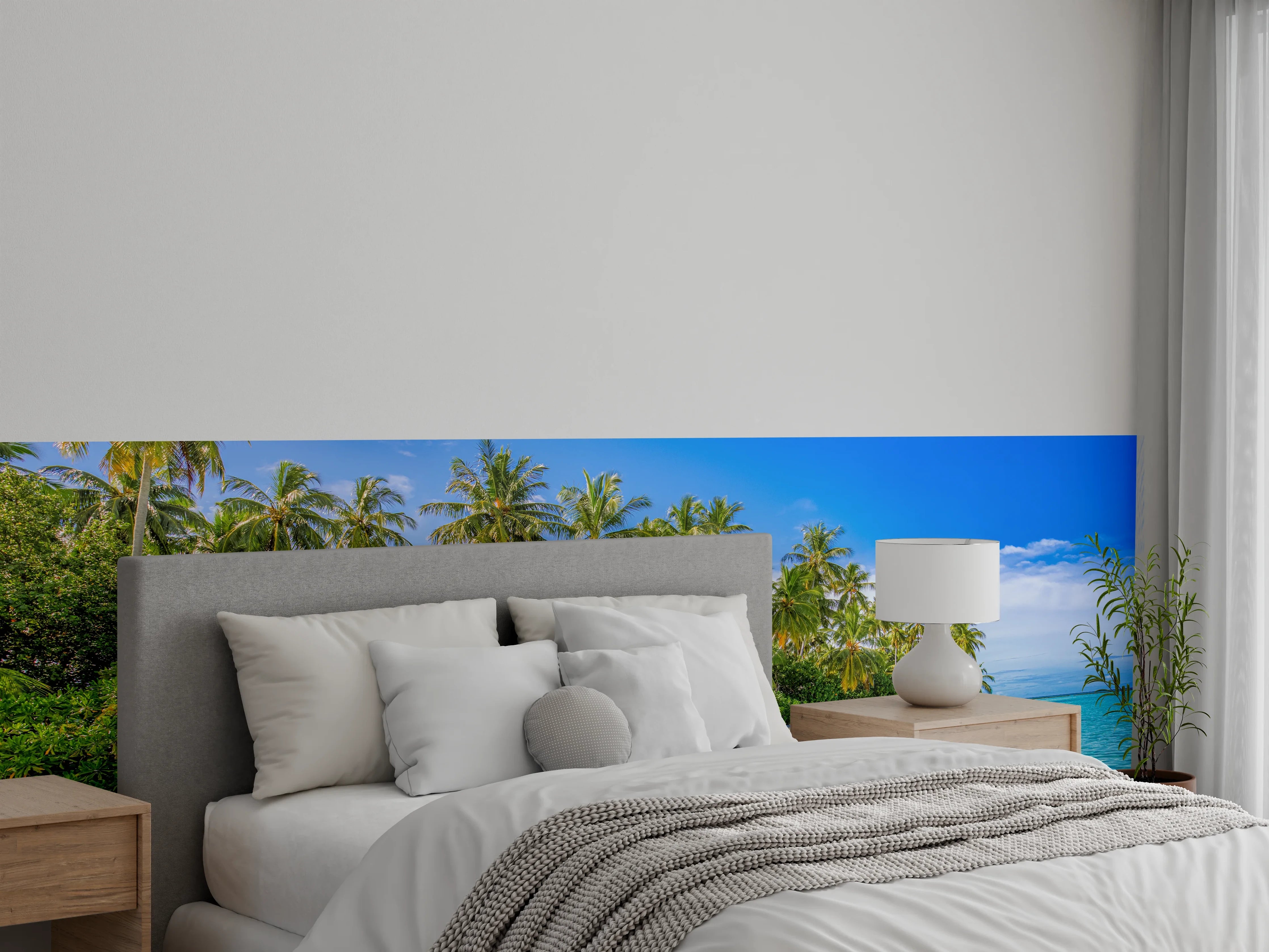 Wandverkleidung Schlafzimmer - Traumstrand mit Palmen und türkisblauem Wasser
