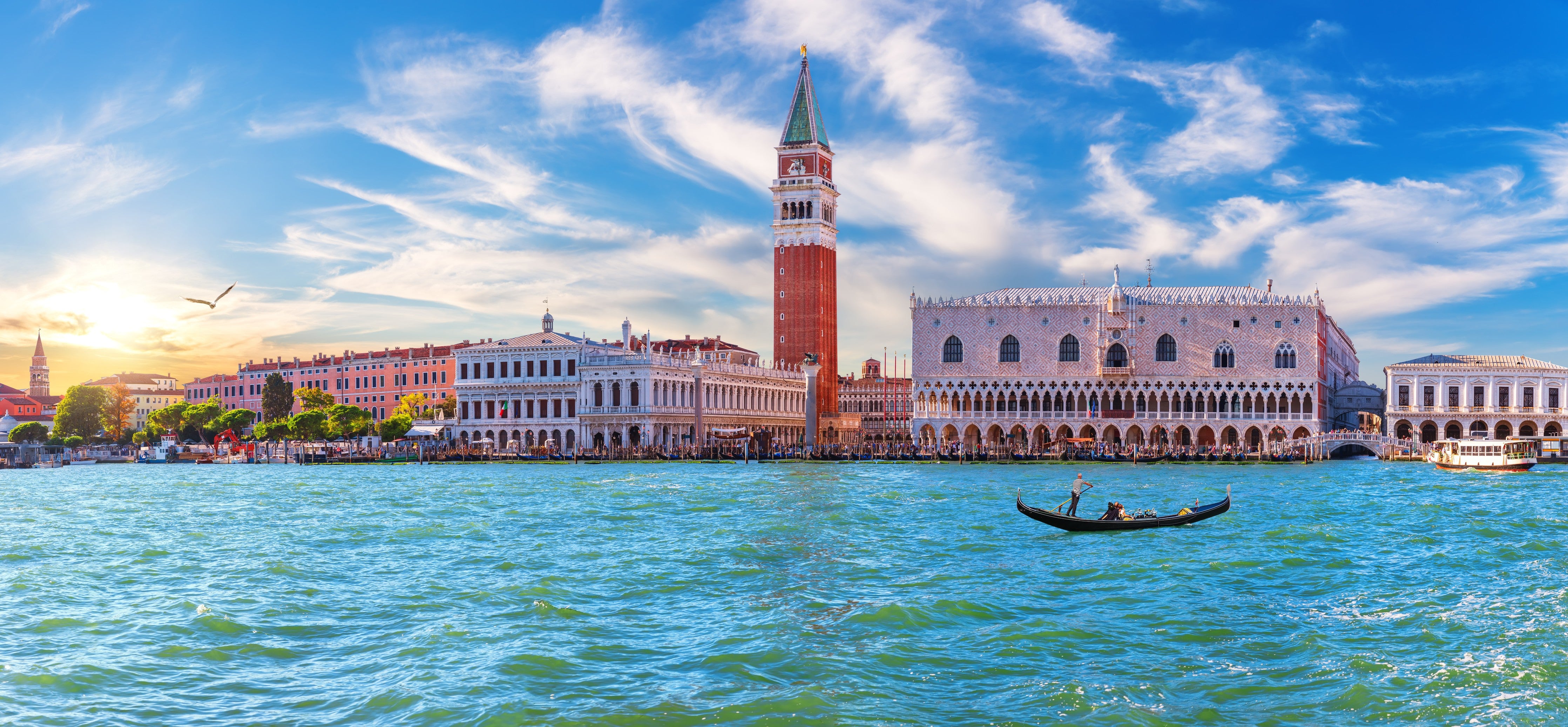 Wandverkleidung Schlafzimmer-Venedig Skyline Blau-Türkis