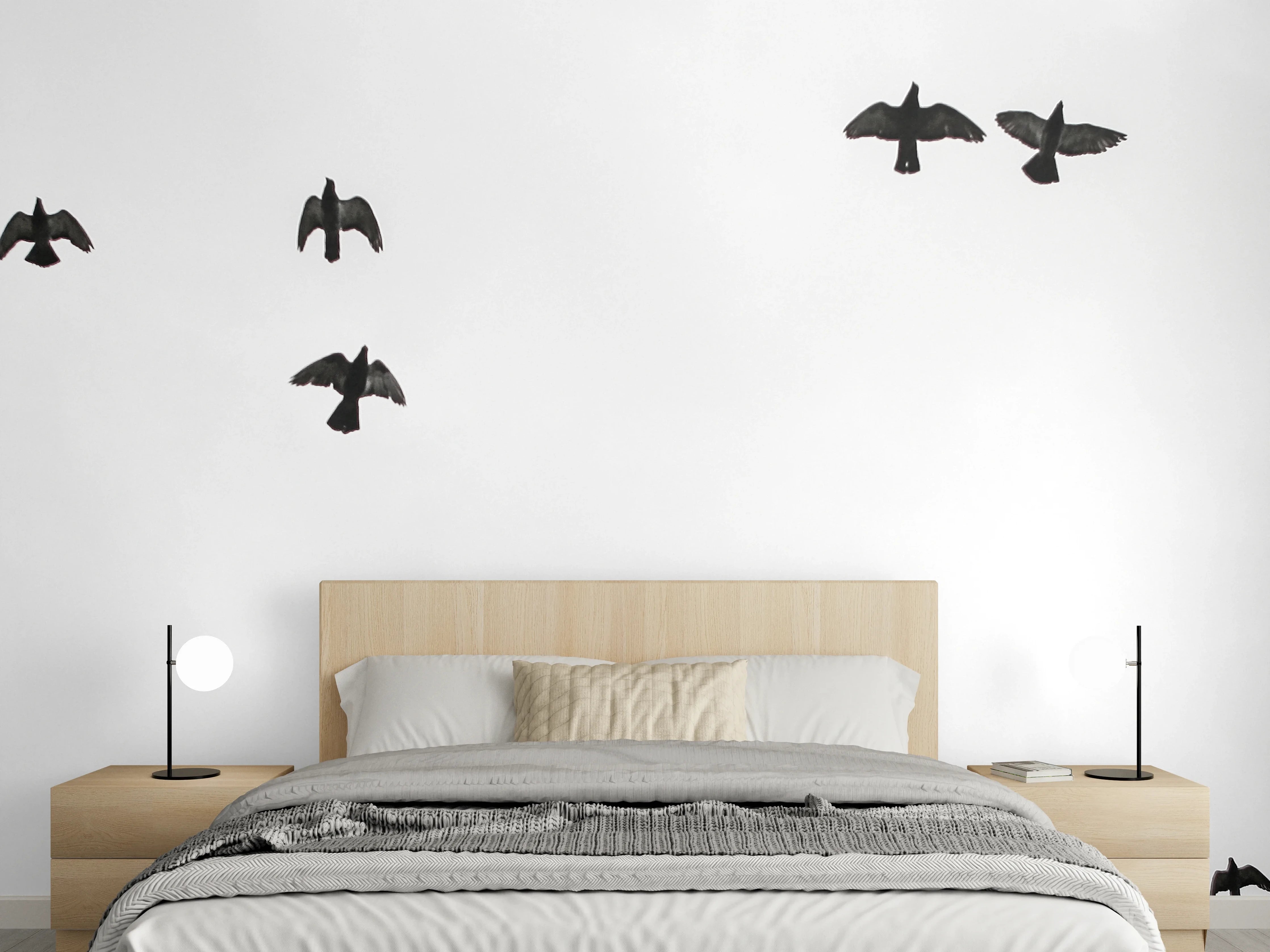 Wandverkleidung Schlafzimmer - Vogelzug im grauen Himmel
