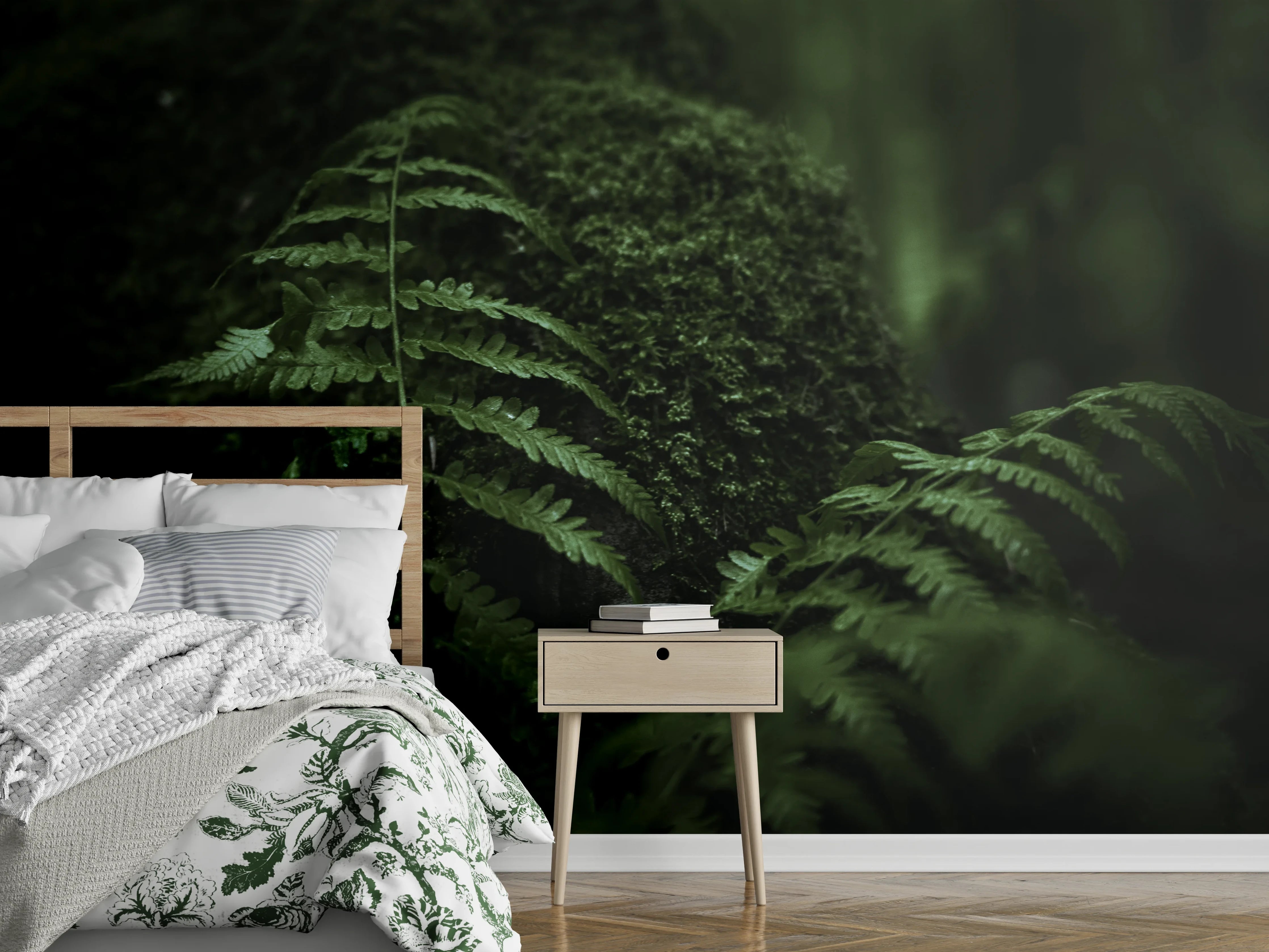 Wandverkleidung Schlafzimmer - Waldgrünes Farnblatt im Dämmerlicht