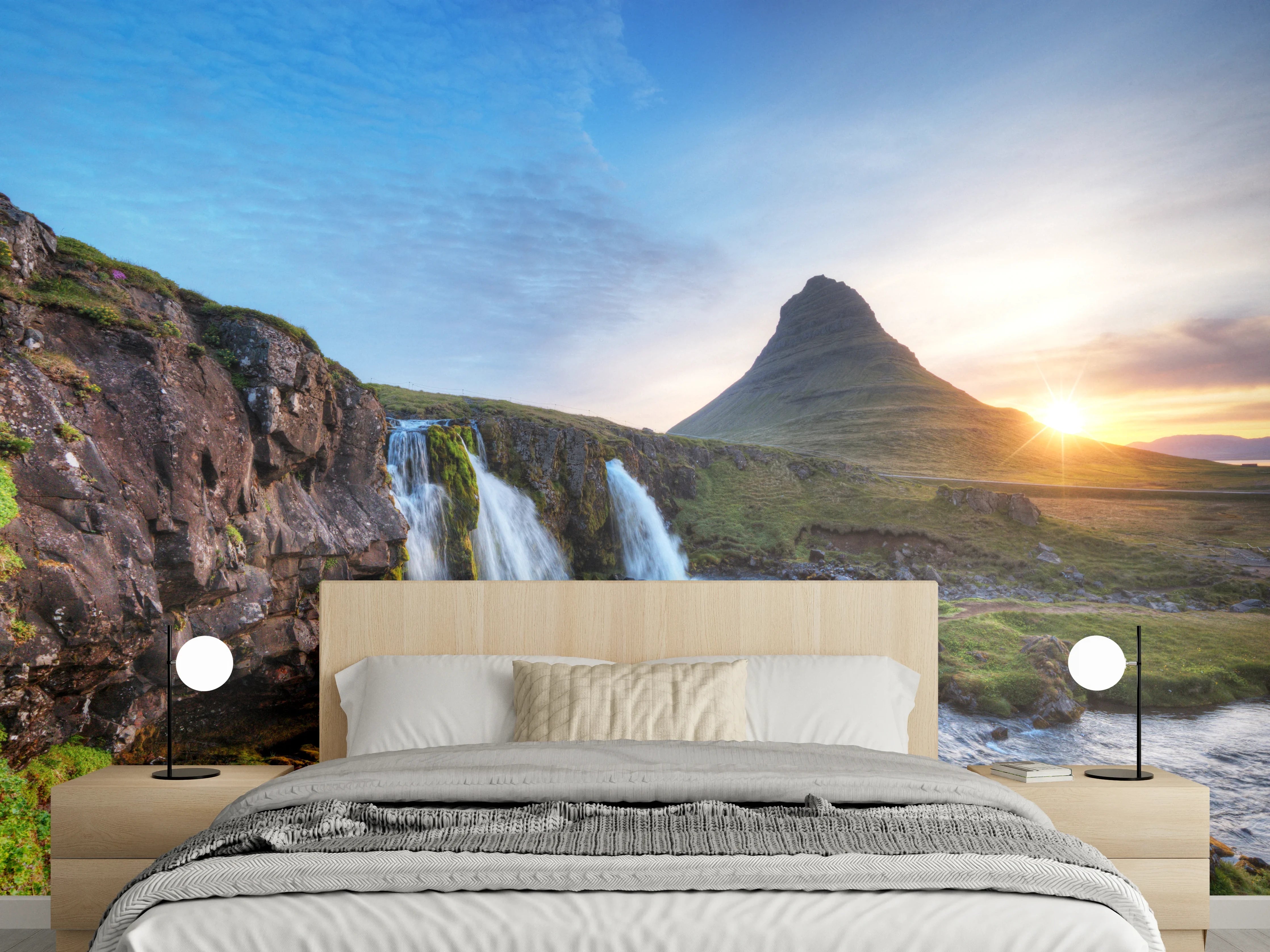 Wandverkleidung Schlafzimmer - Wasserfall bei Sonnenuntergang