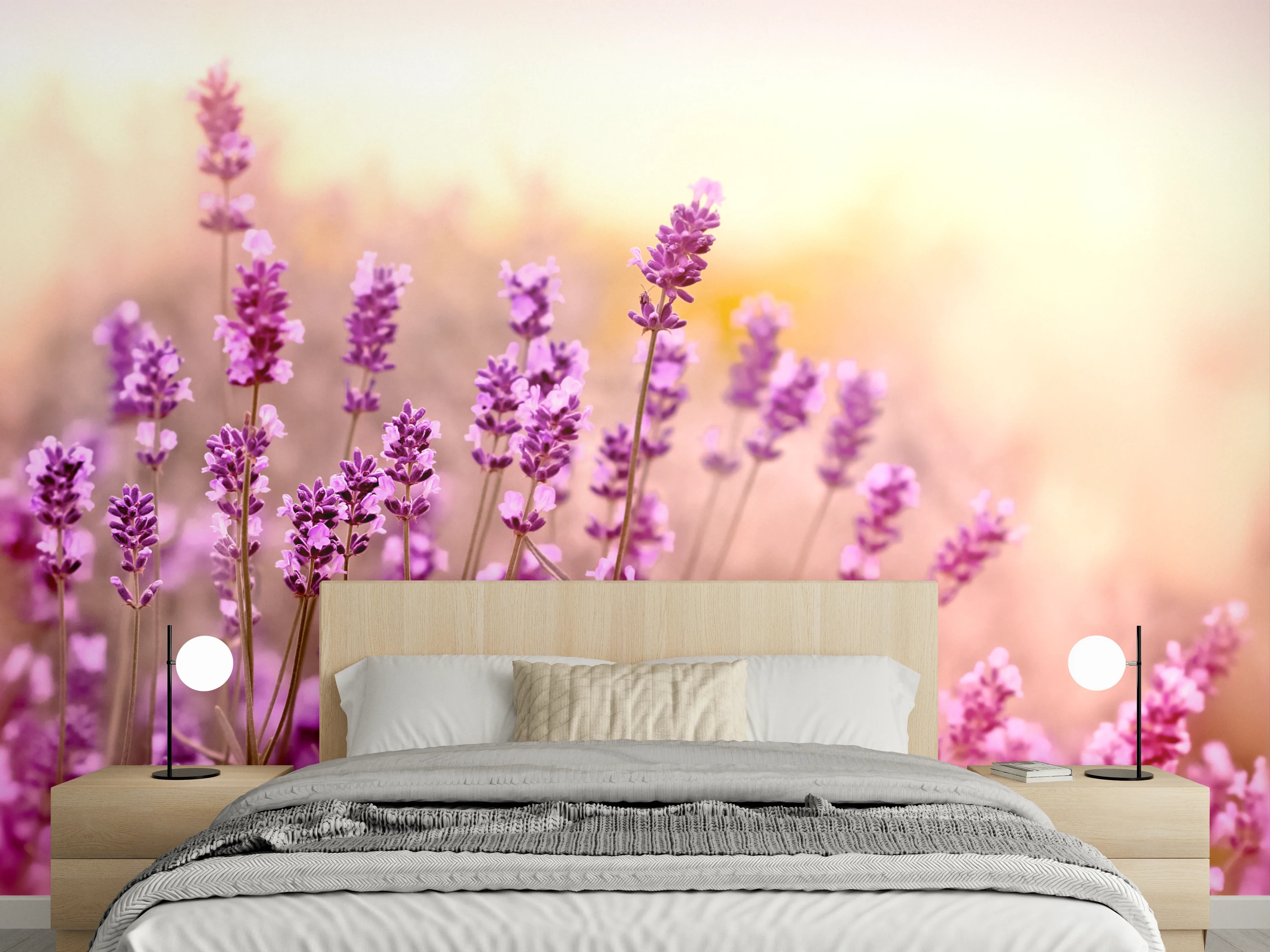 Wandverkleidung Schlafzimmer - Weicher und selektiver Fokus auf Lavendelblüte