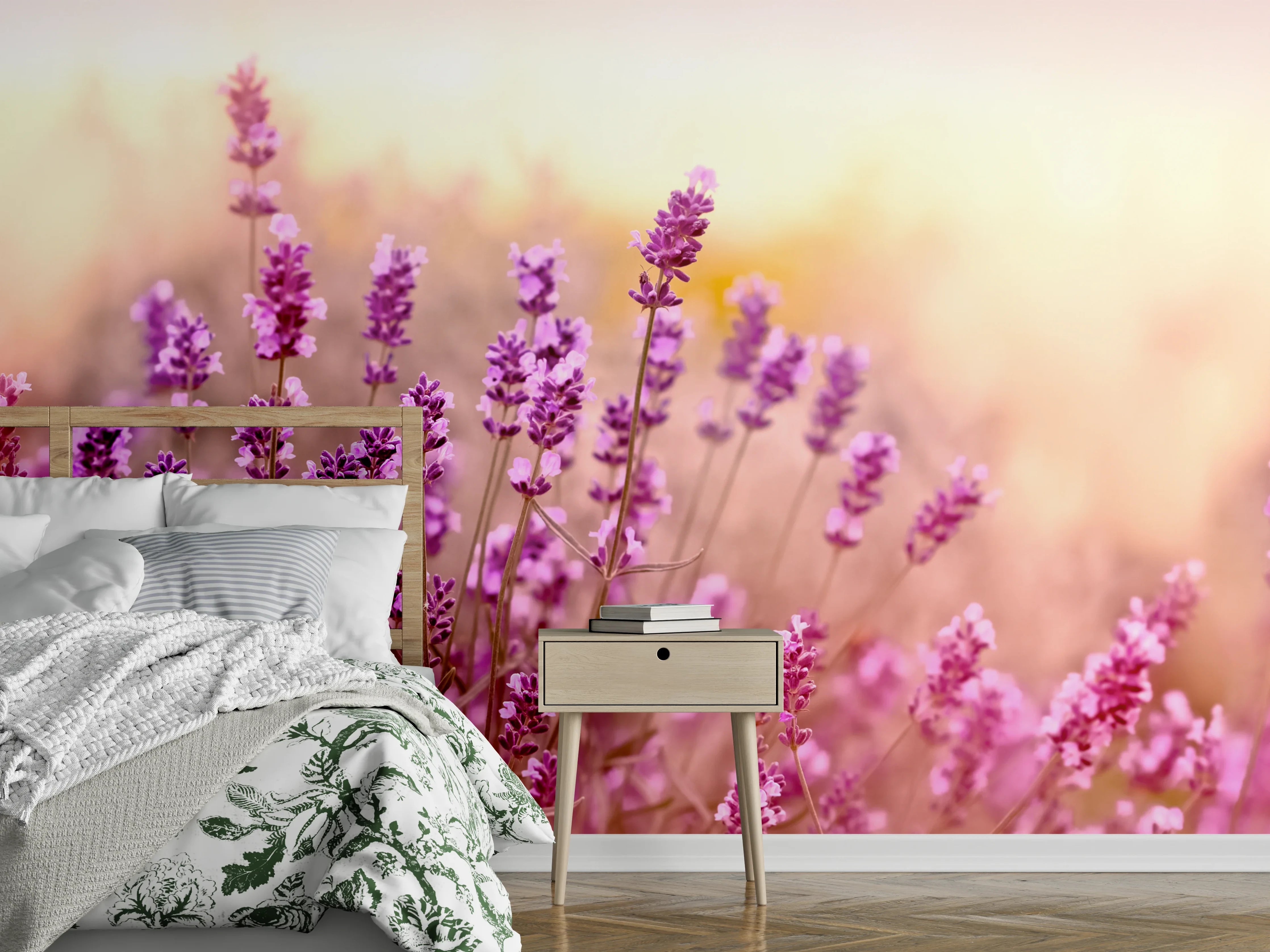 Wandverkleidung Schlafzimmer - Weicher und selektiver Fokus auf Lavendelblüte
