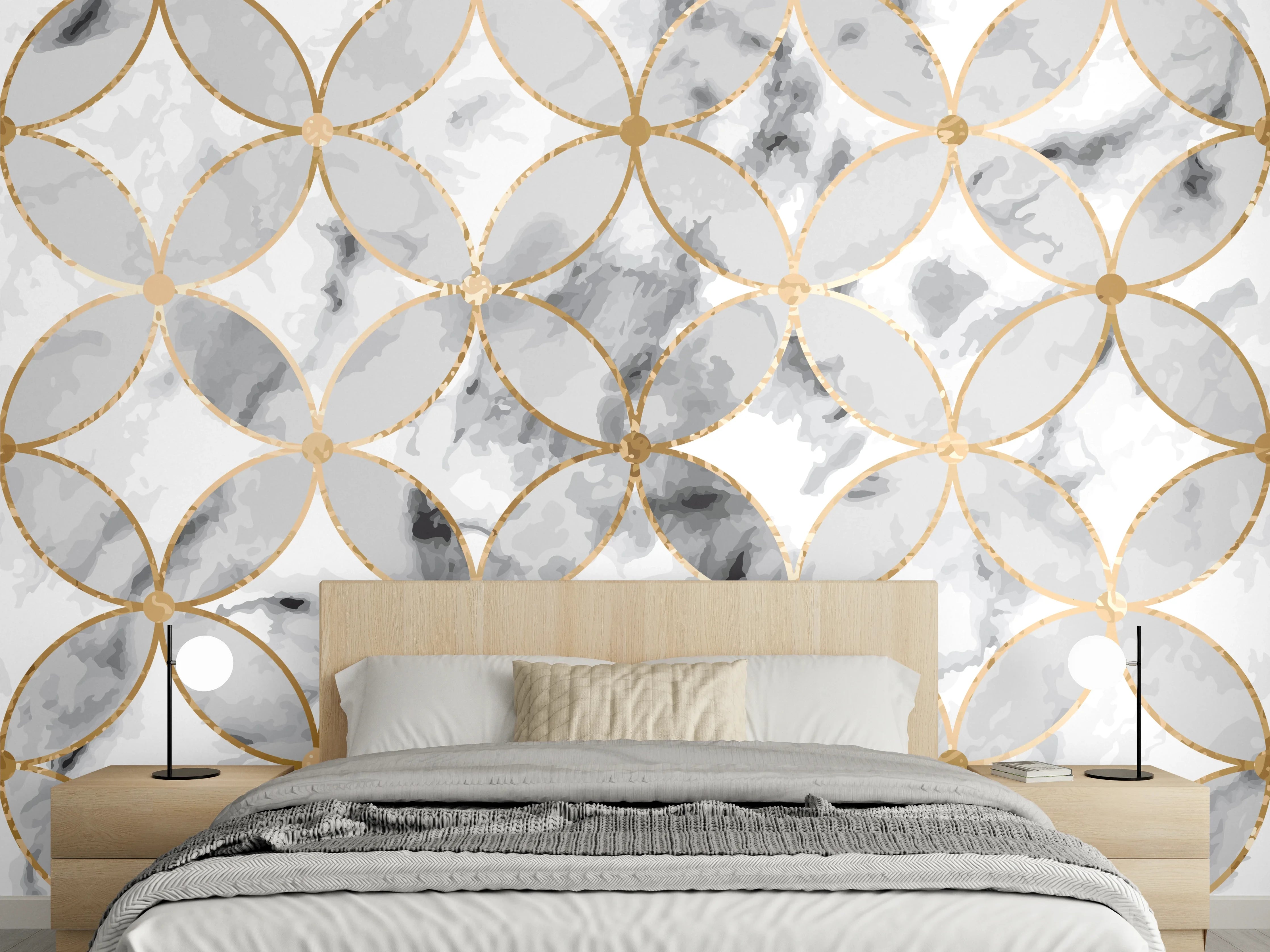 Wandverkleidung Schlafzimmer - Weiß-graues Marmormuster mit Goldakzent