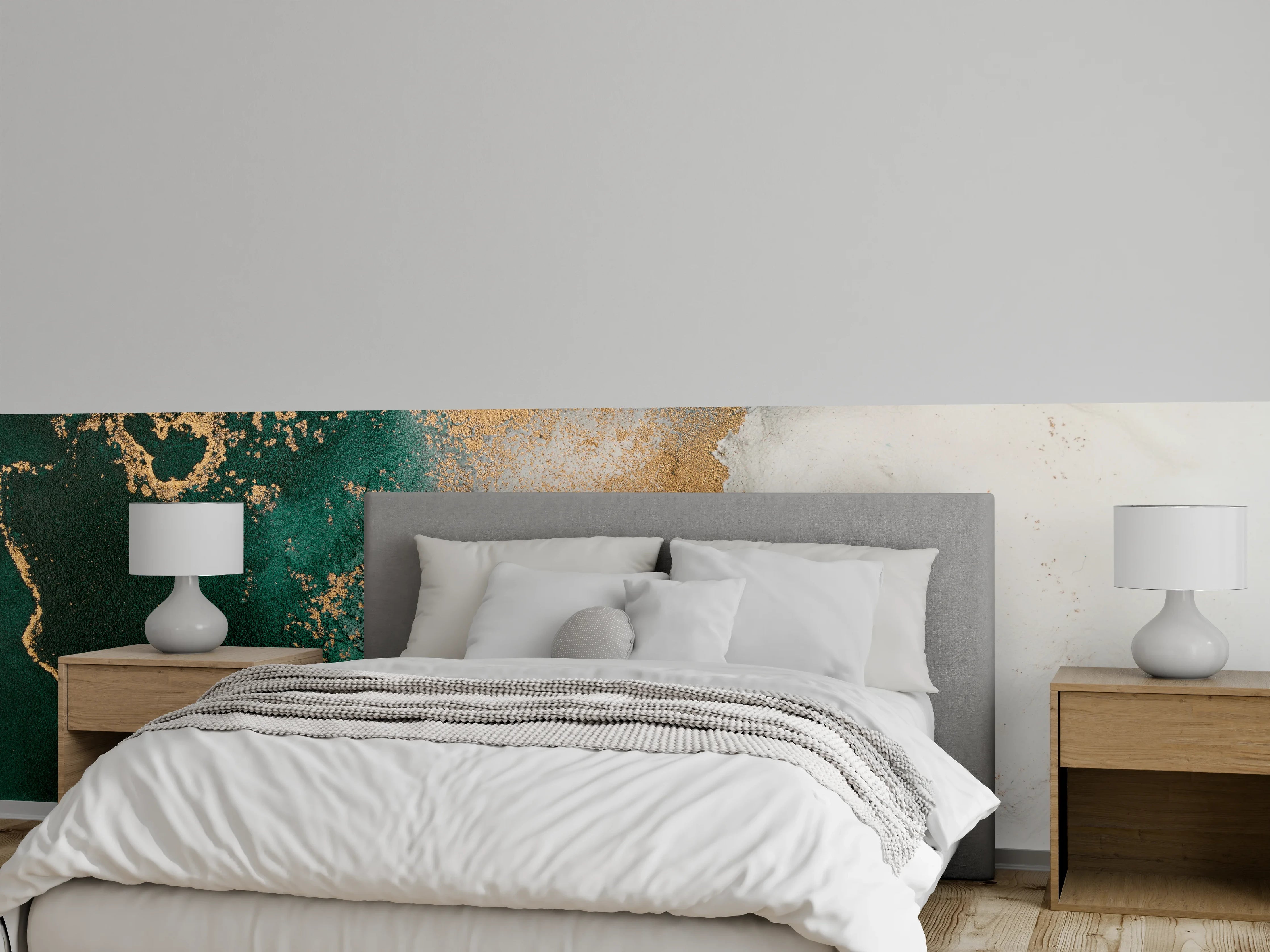 Wandverkleidung Schlafzimmer - Weiß-grüne Marmoroptik mit goldenen Akzenten