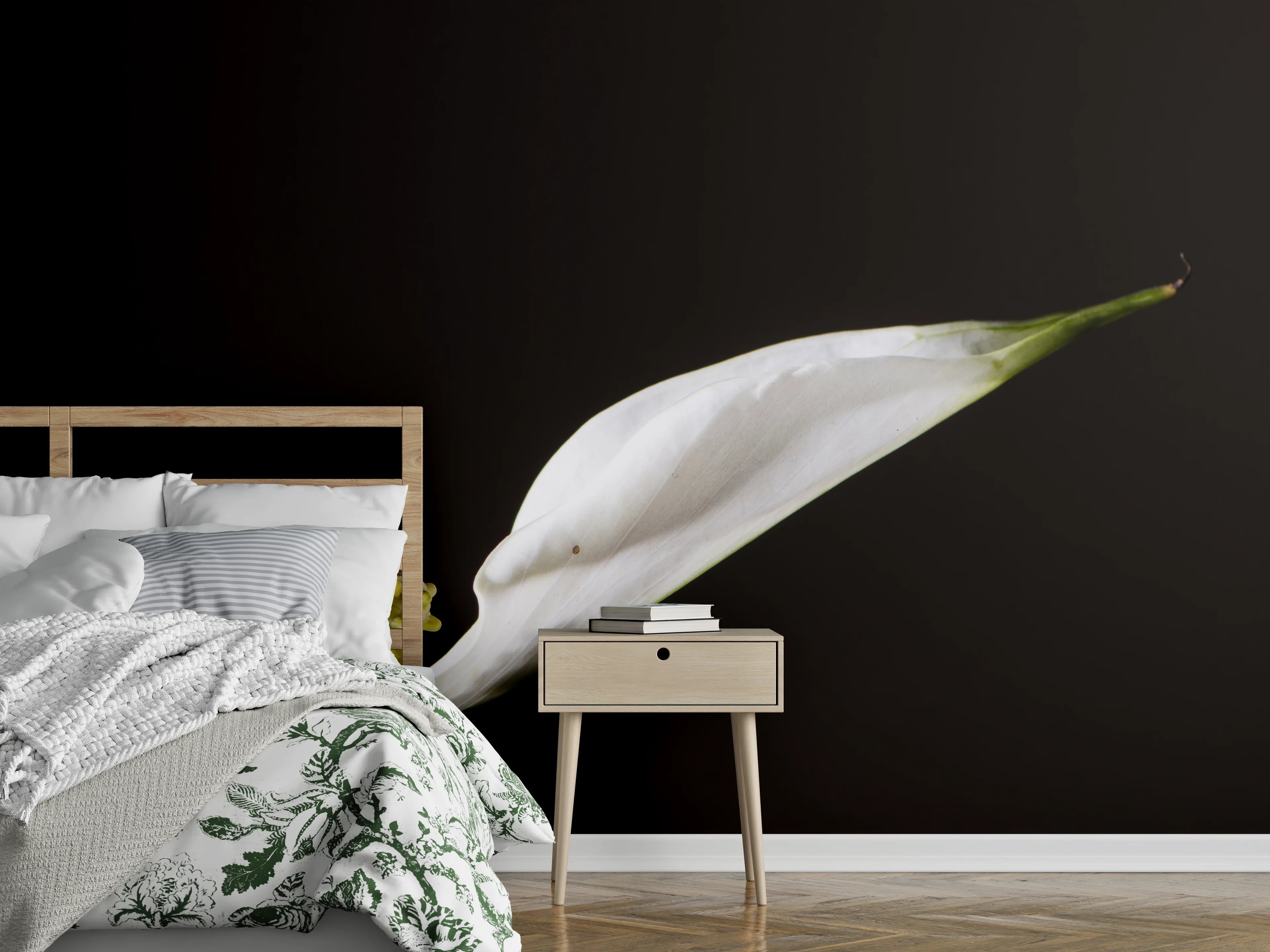 Wandverkleidung Schlafzimmer - Weiße Blume auf schwarzem Hintergrund