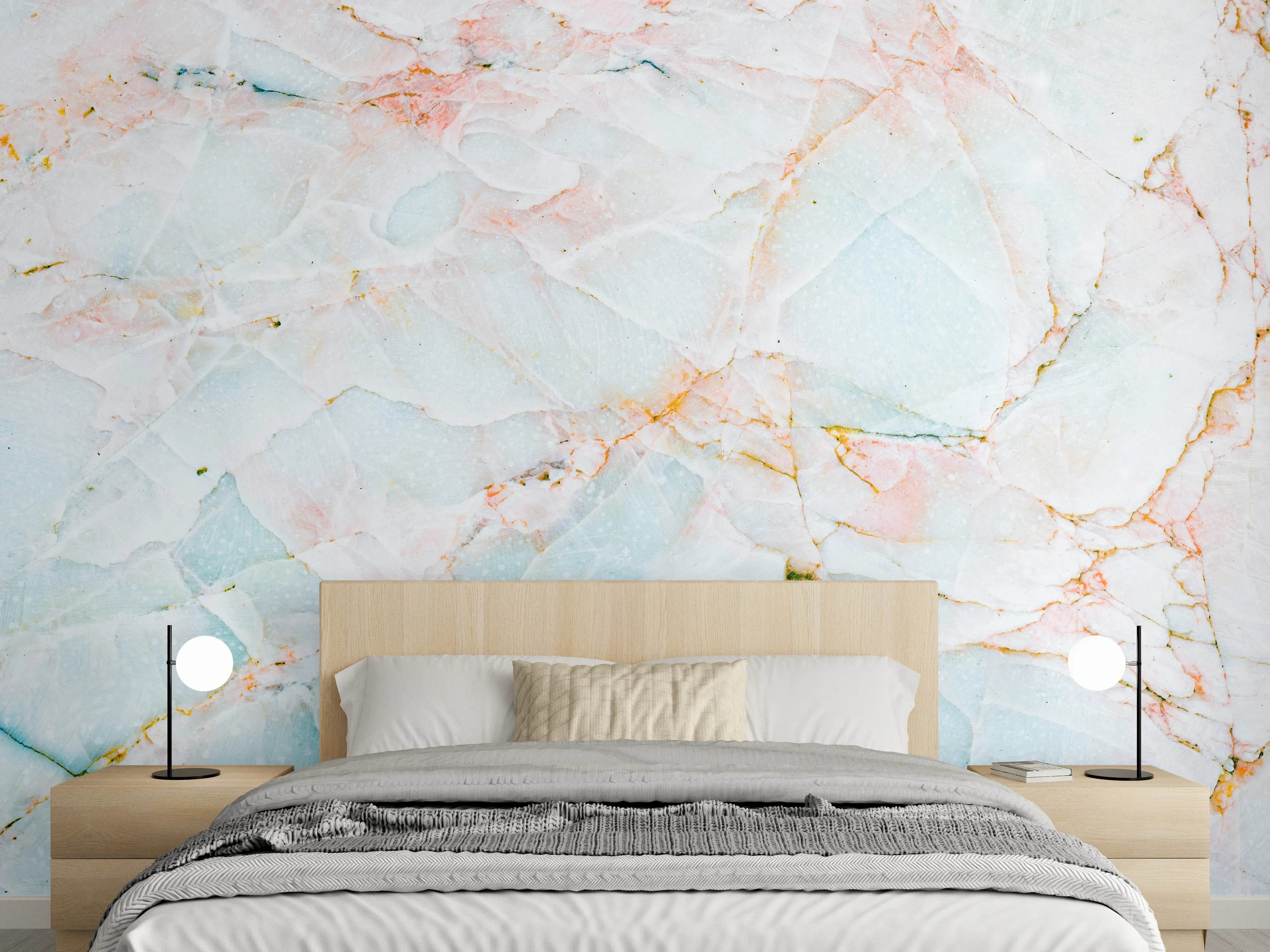 Wandverkleidung Schlafzimmer - Weißer Marmor mit zartem Pastell