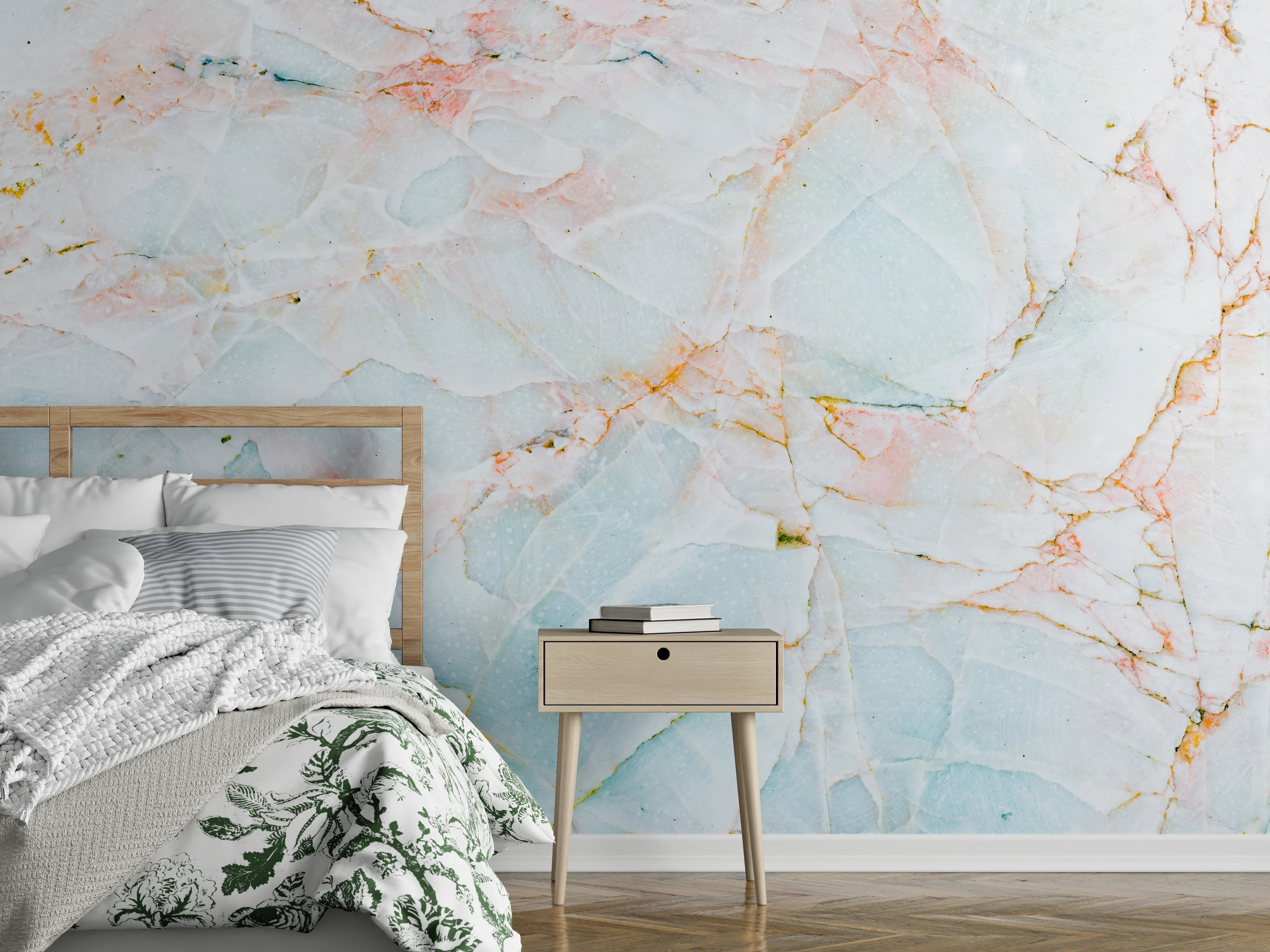 Wandverkleidung Schlafzimmer - Weißer Marmor mit zartem Pastell