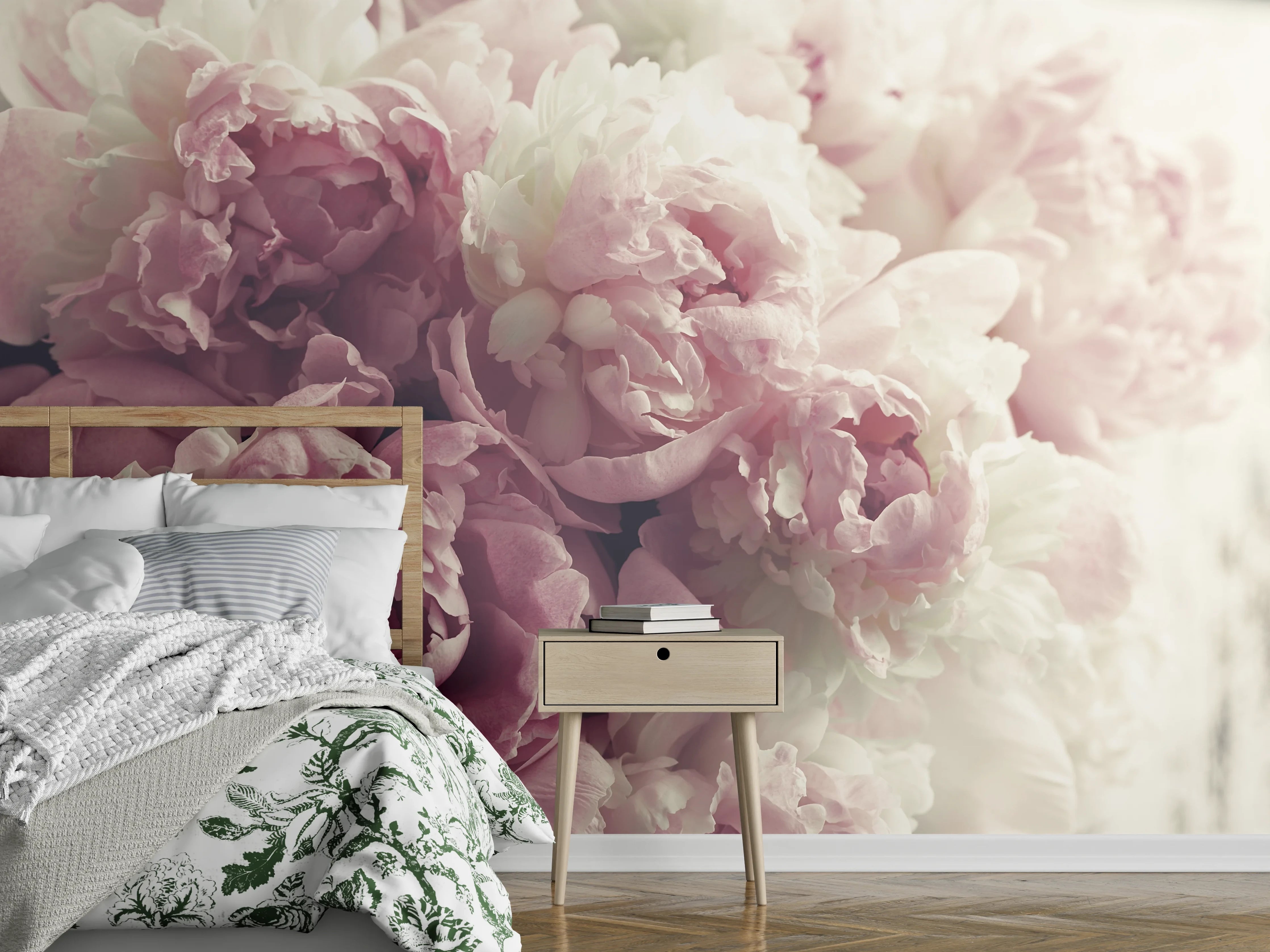 Wandverkleidung Schlafzimmer - Zarte Pfingstrosen in Pastellrosa