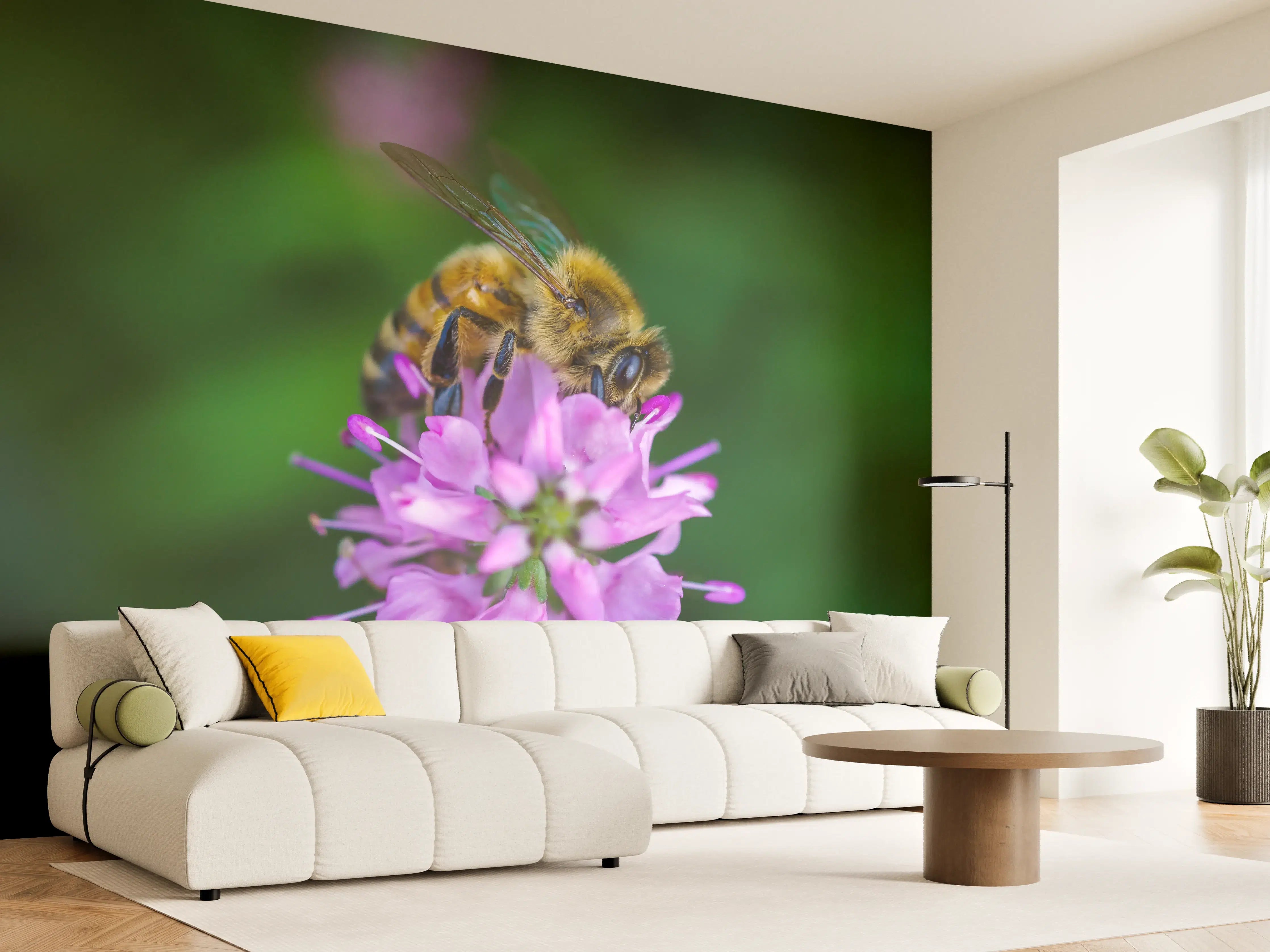 Wandverkleidung Wohnzimmer - Biene auf lila Blüte