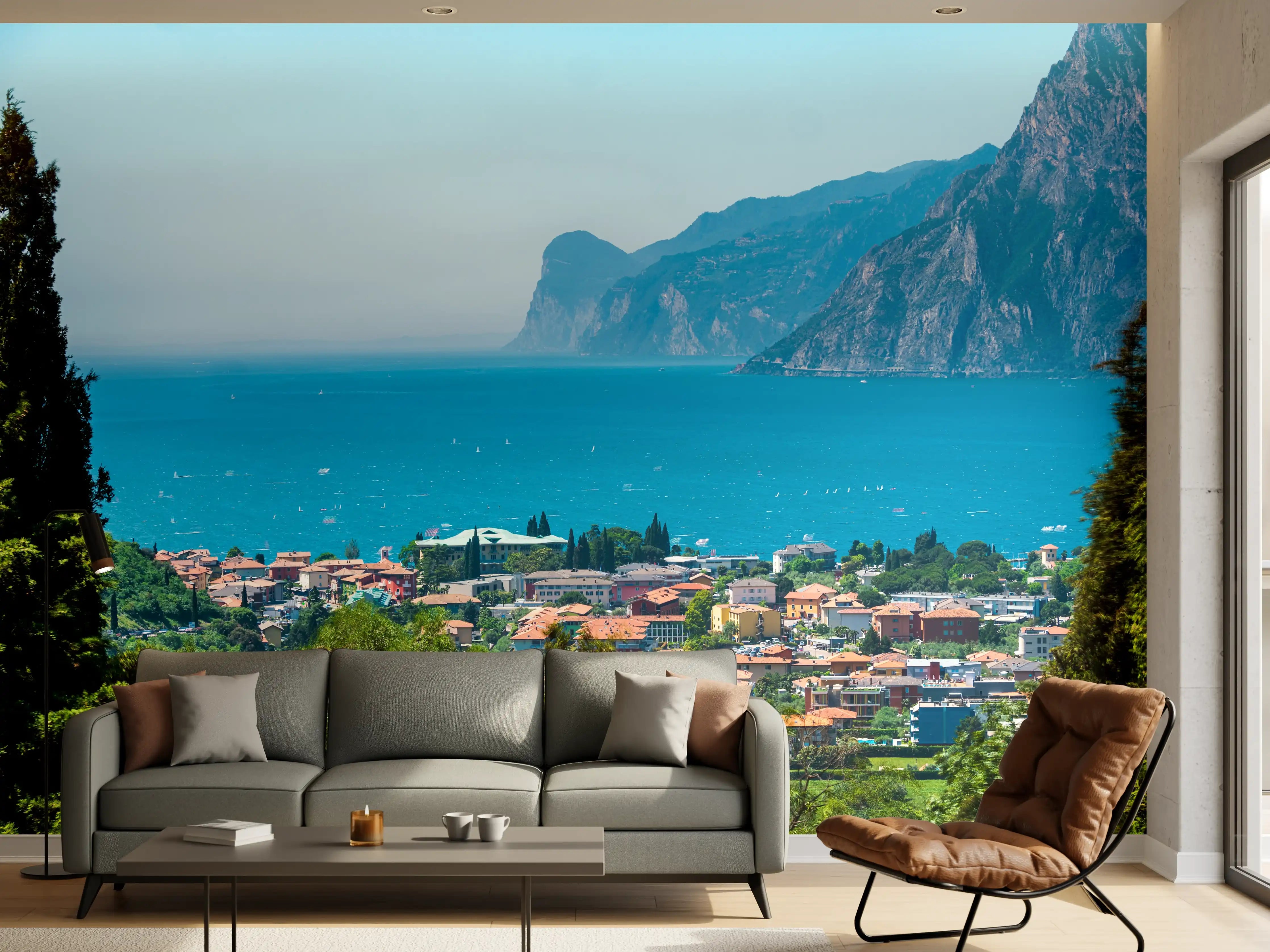 Wandverkleidung Wohnzimmer - Blick ins Grau: See und Berge im Licht