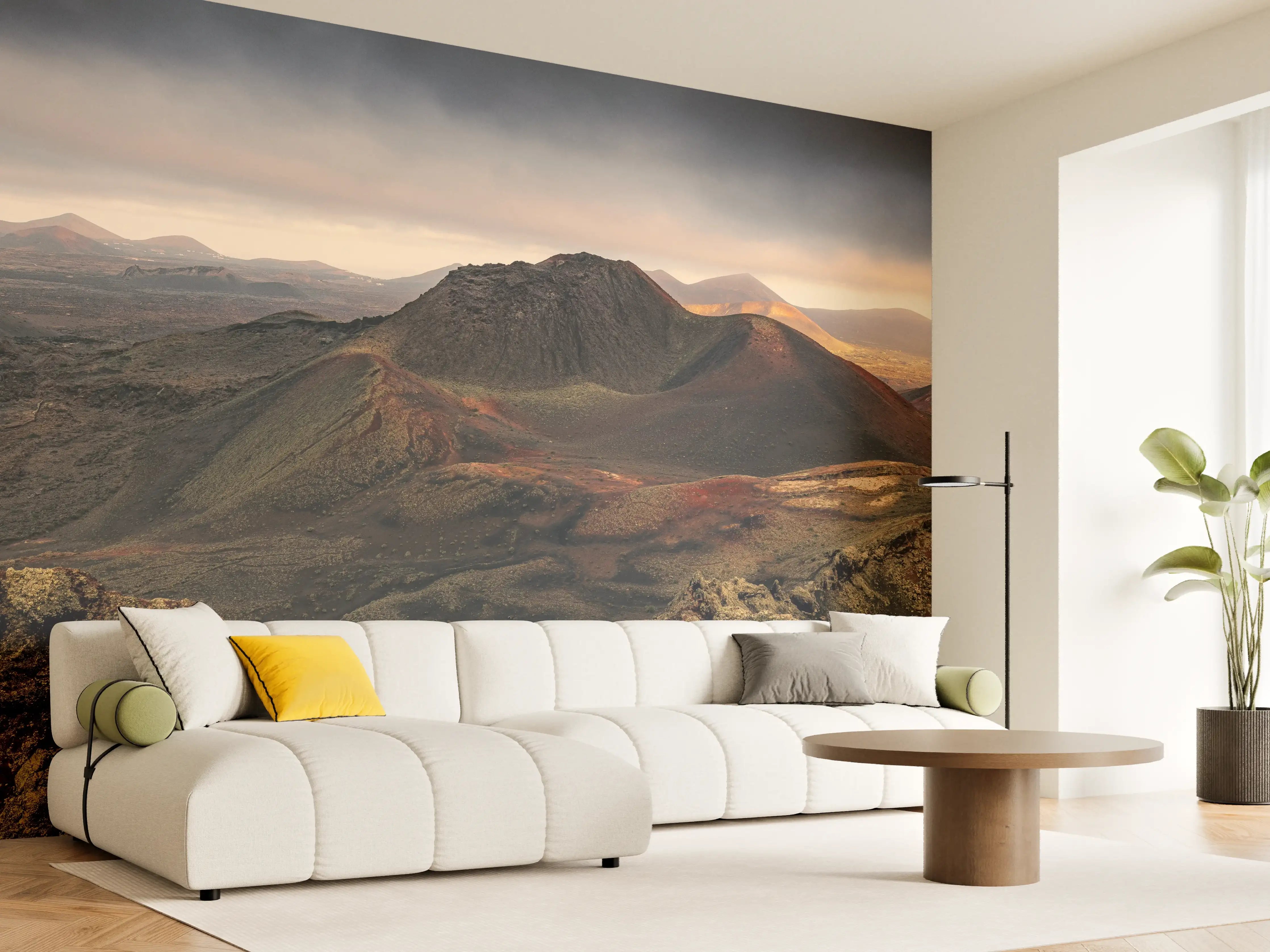 Wandverkleidung Wohnzimmer - Dramatischer Vulkan mit dunklen Wolken