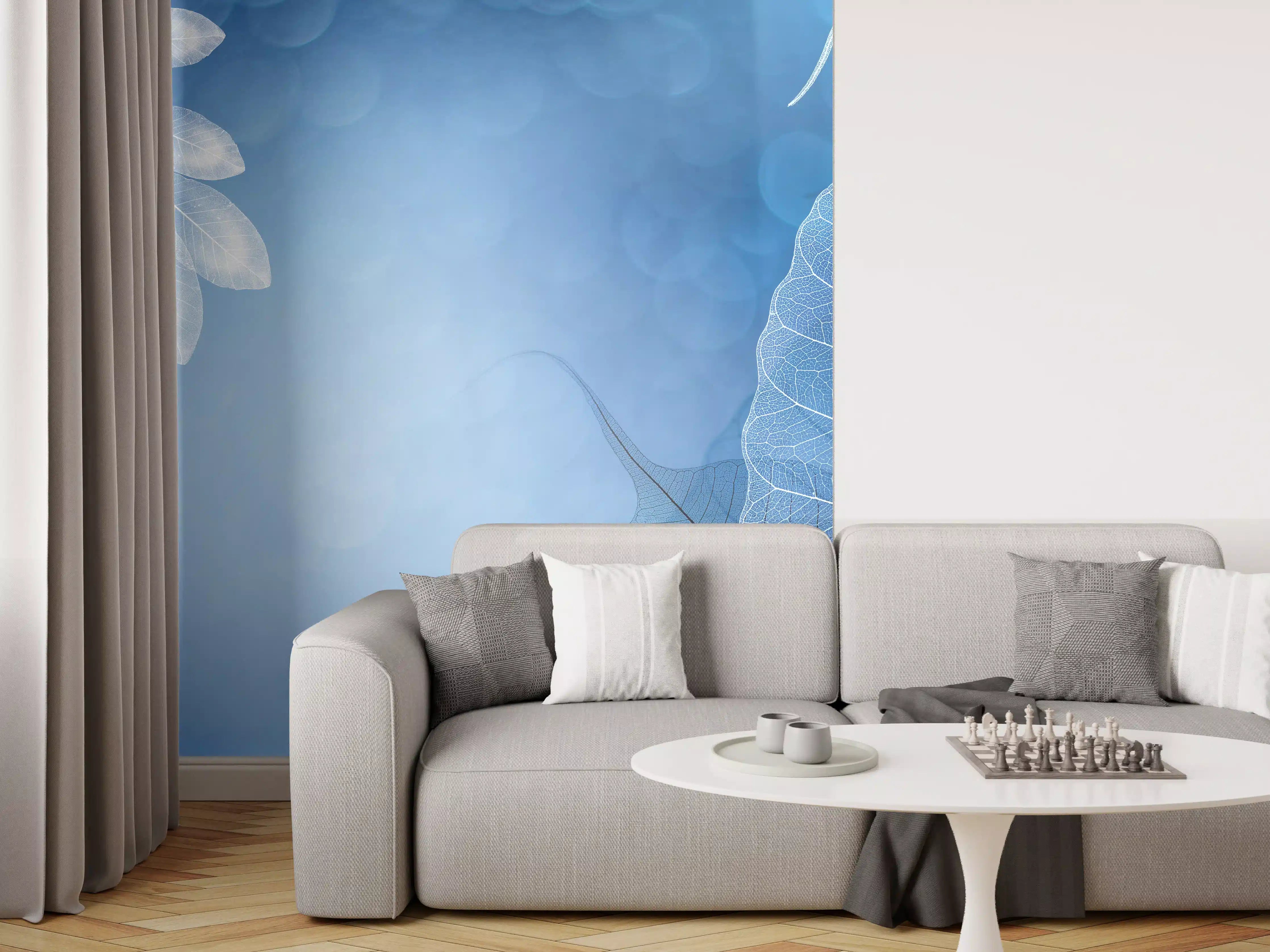 Wandverkleidung Wohnzimmer - Elegante blaue Blätter im Detail