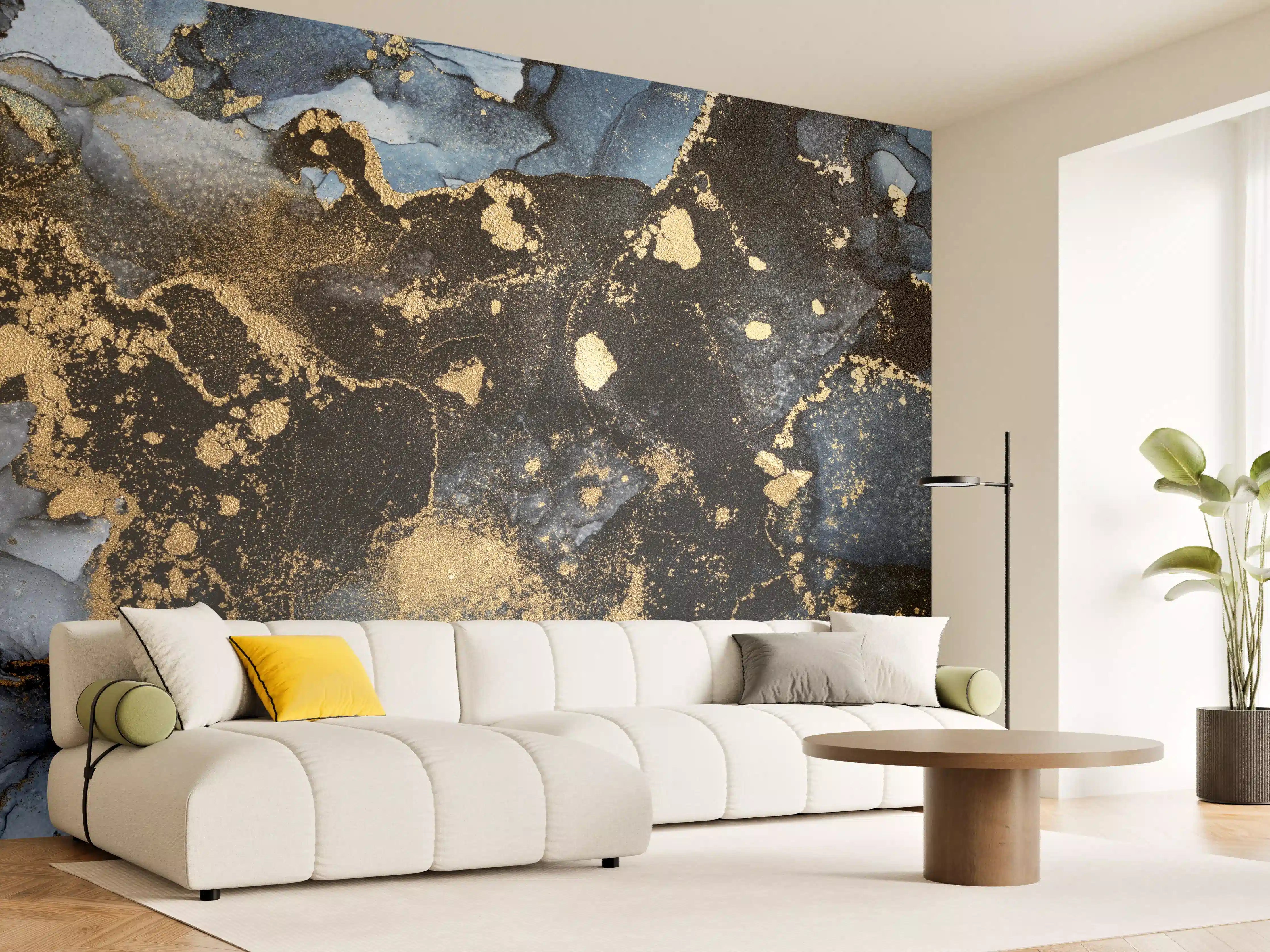 Wandverkleidung Wohnzimmer - Elegantes Marmor Design mit Goldakzenten