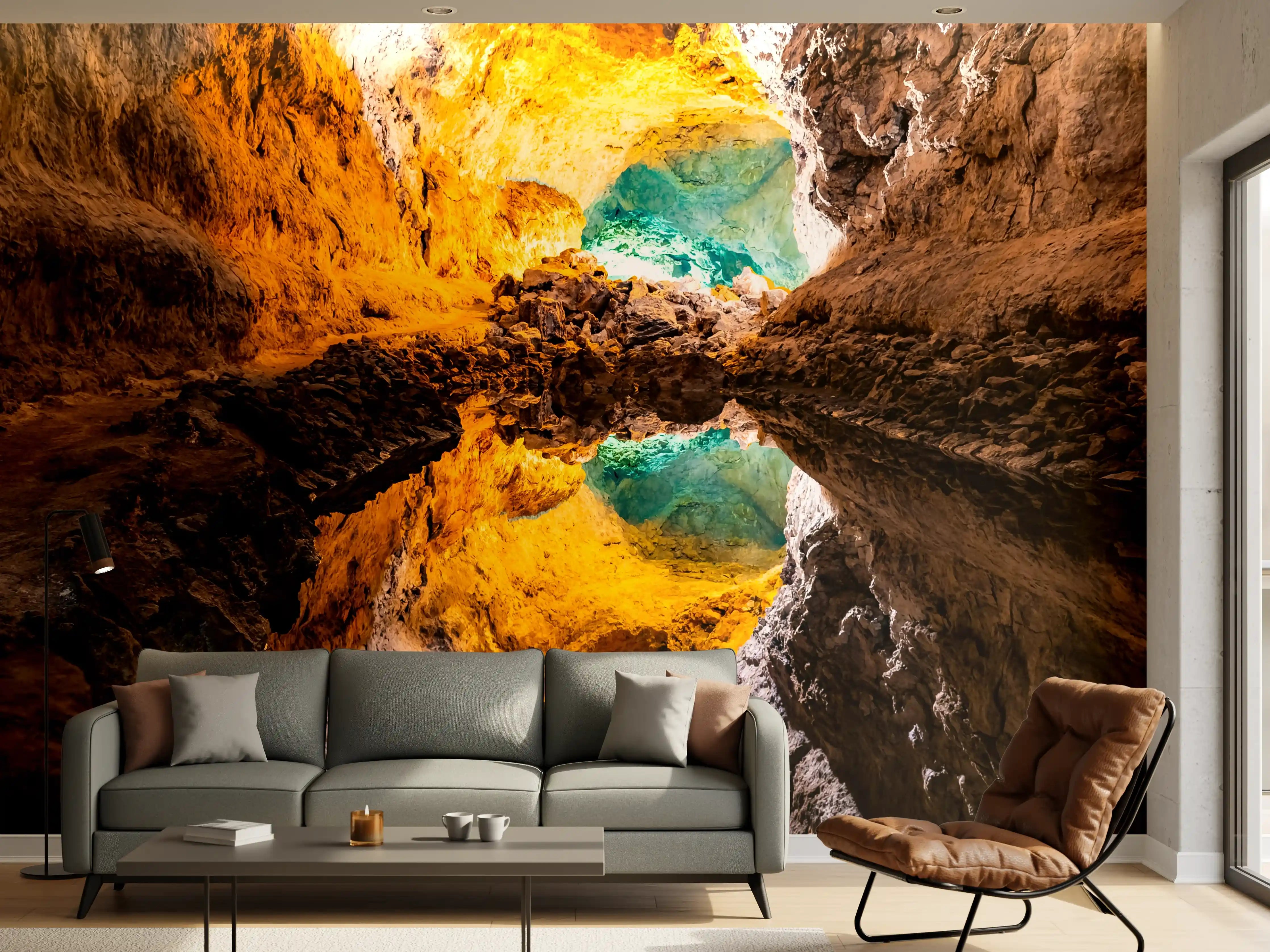 Wandverkleidung Wohnzimmer - Farbenfrohe Tropfsteinhöhle mit Spiegelung