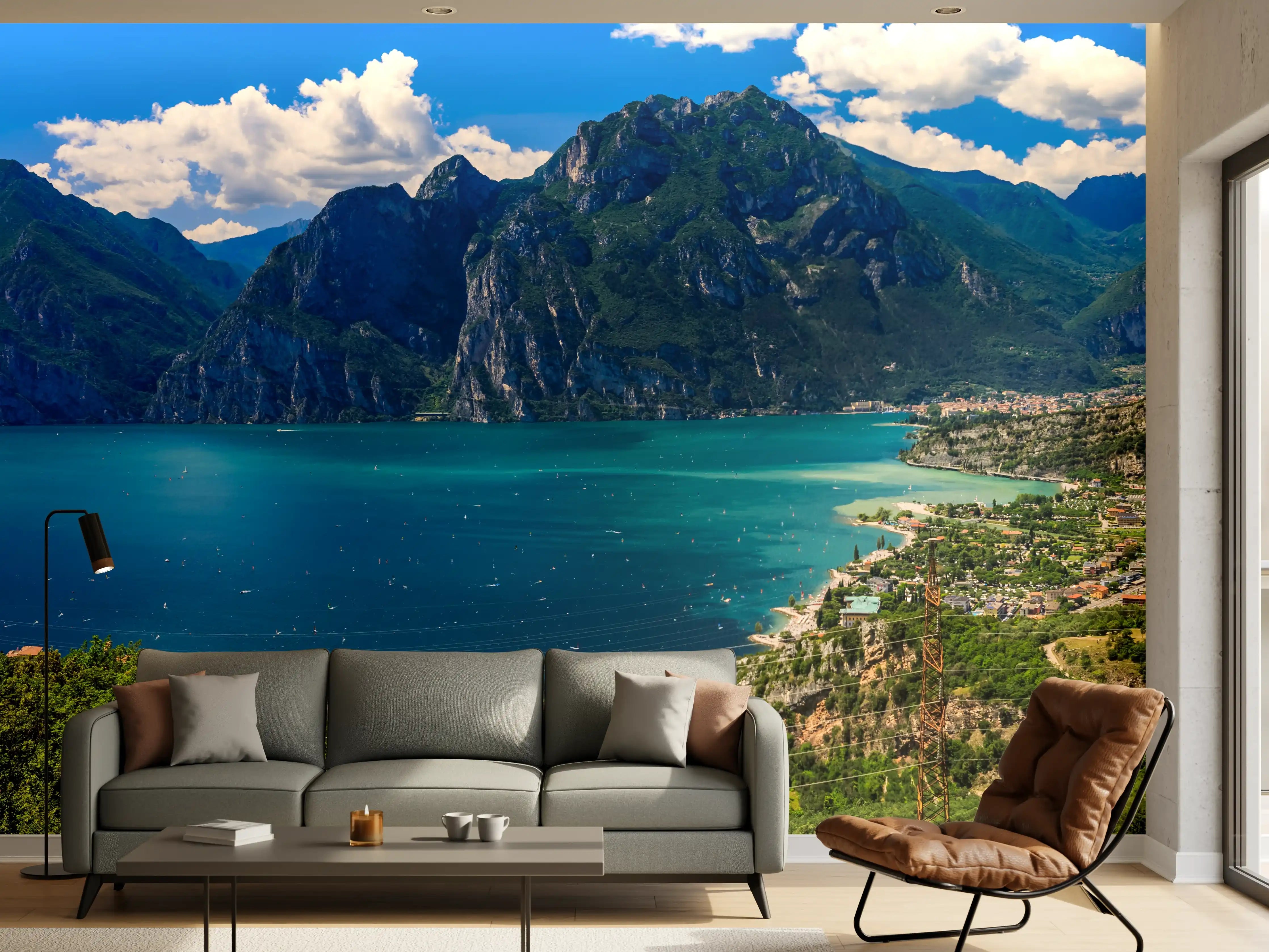 Wandverkleidung Wohnzimmer - Gardasee Panorama in Blau und Grün