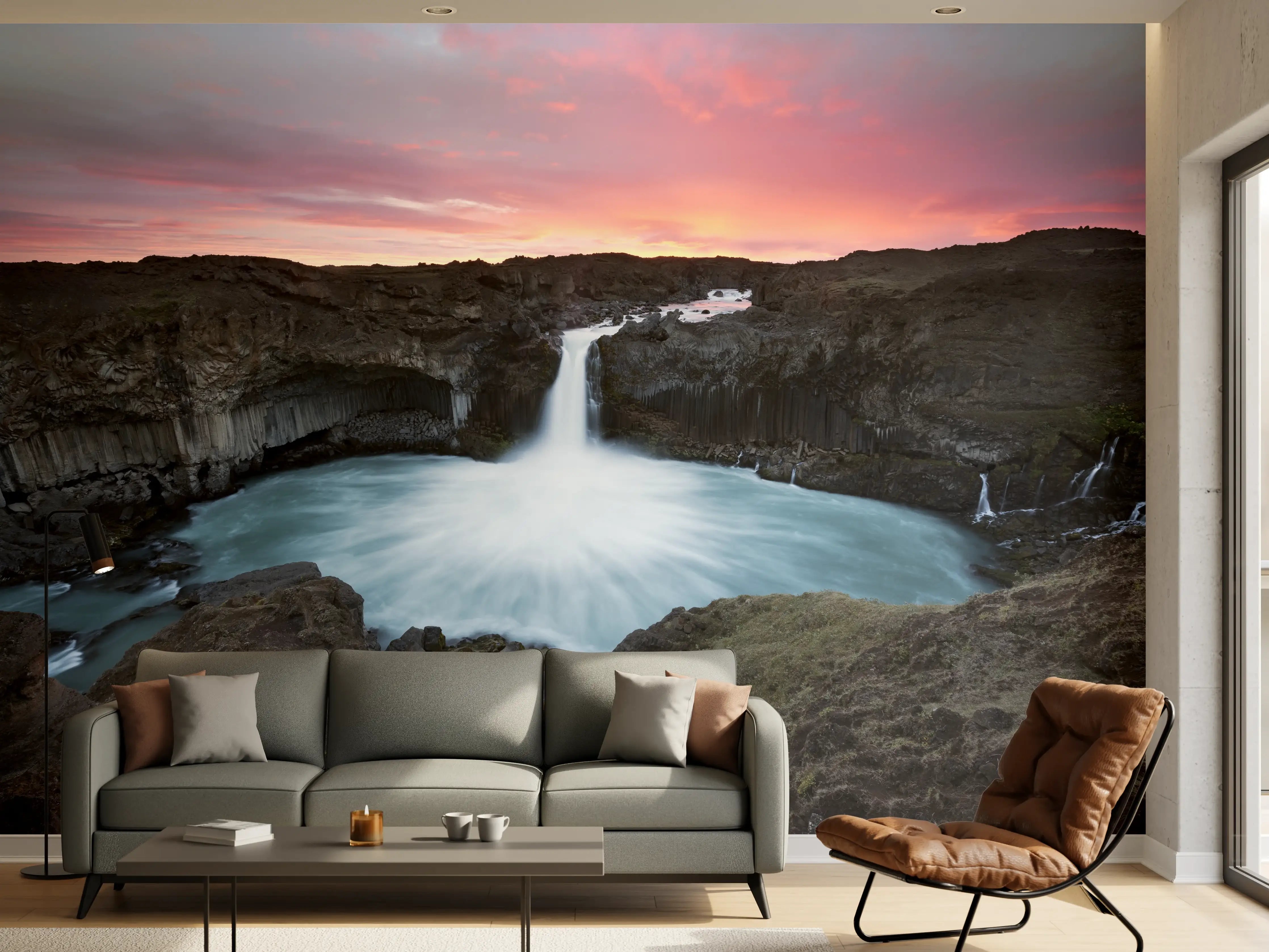 Wandverkleidung Wohnzimmer - Grauer Wasserfall im Abendlicht