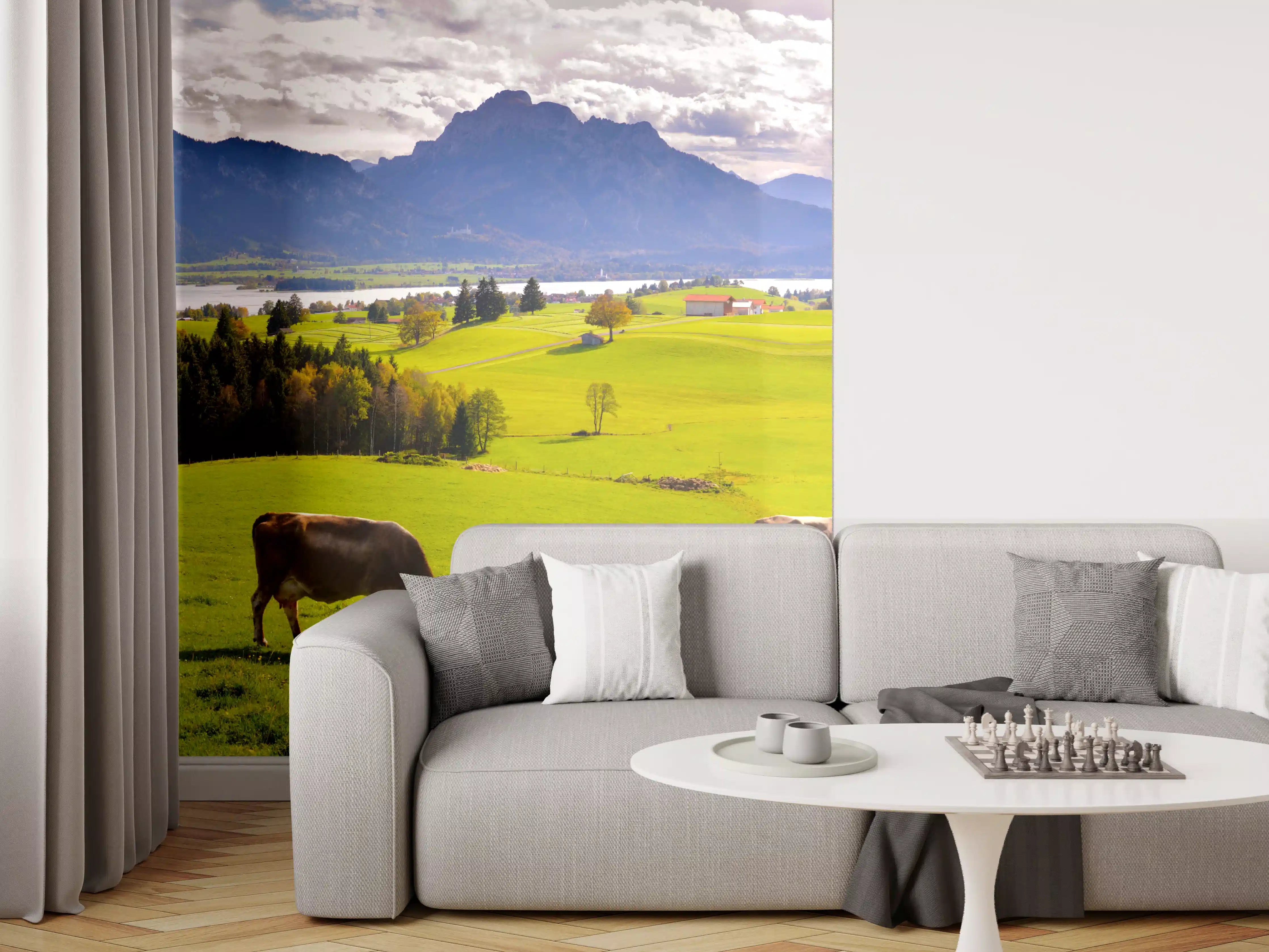 Wandverkleidung Wohnzimmer - Grüne Bergwiese mit Kühen