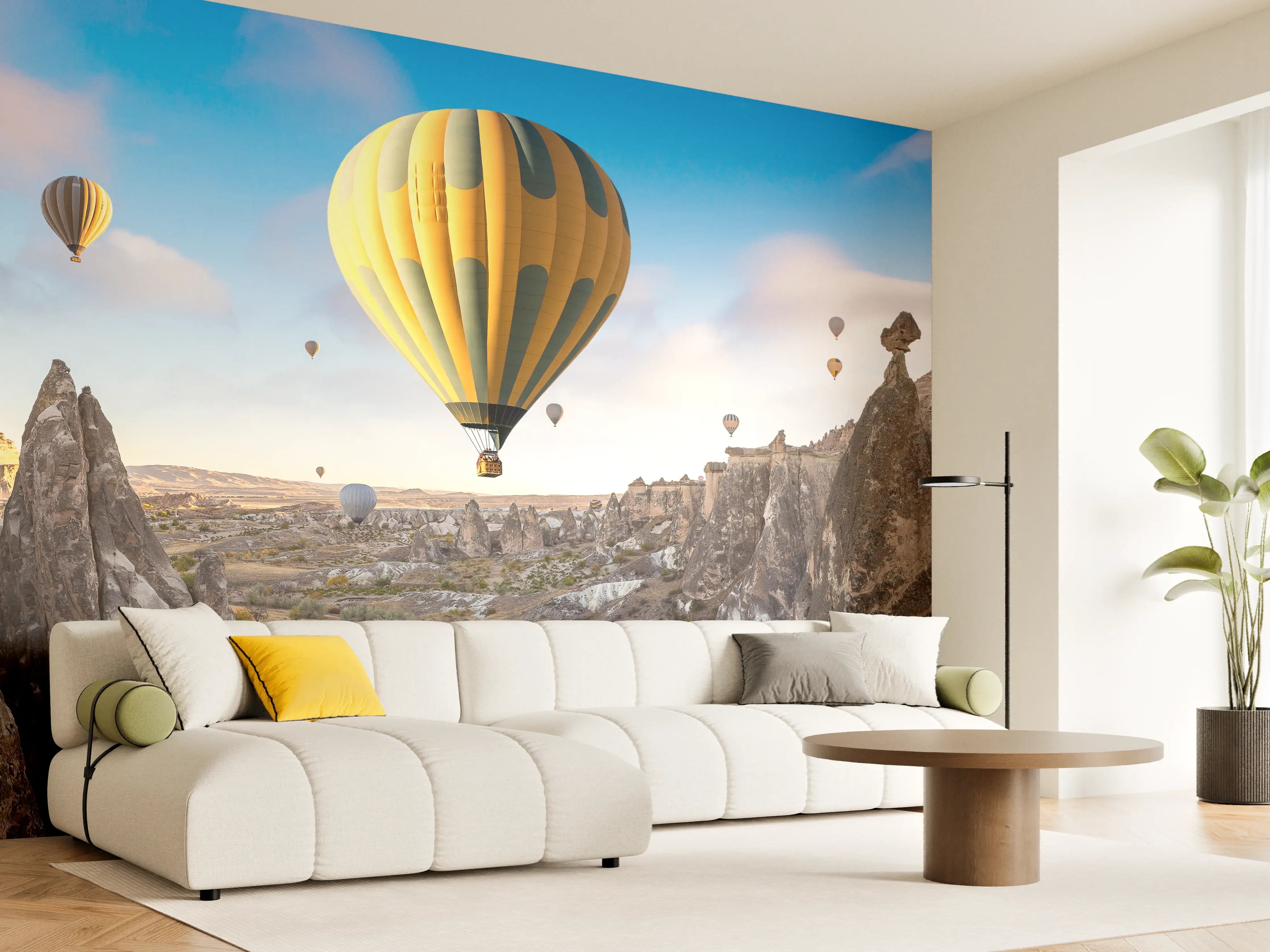 Wandverkleidung Wohnzimmer - Heißluftballons über der faszinierenden Landschaft