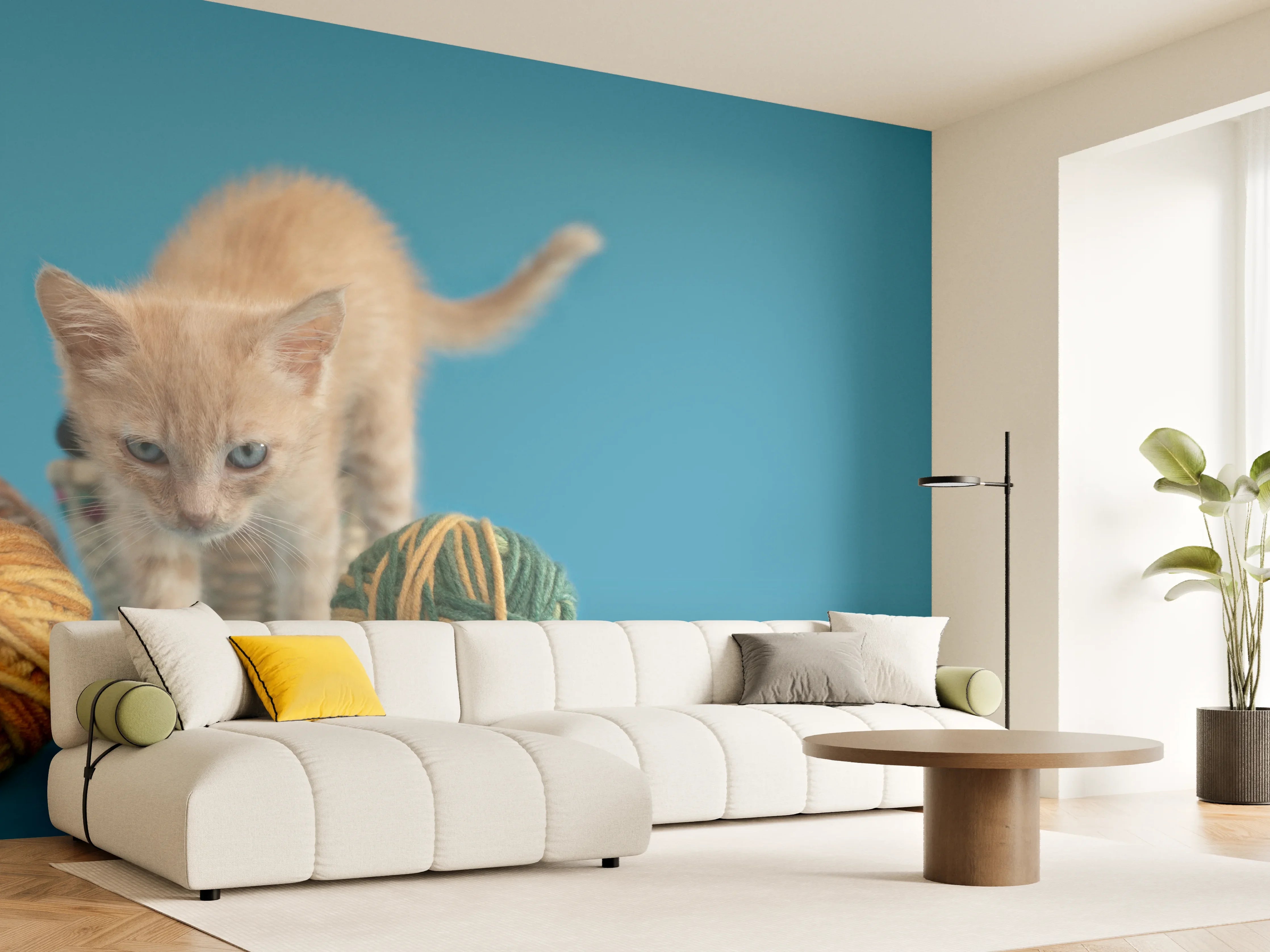 Wandverkleidung Wohnzimmer - Katzenbaby spielt mit Wollknollen