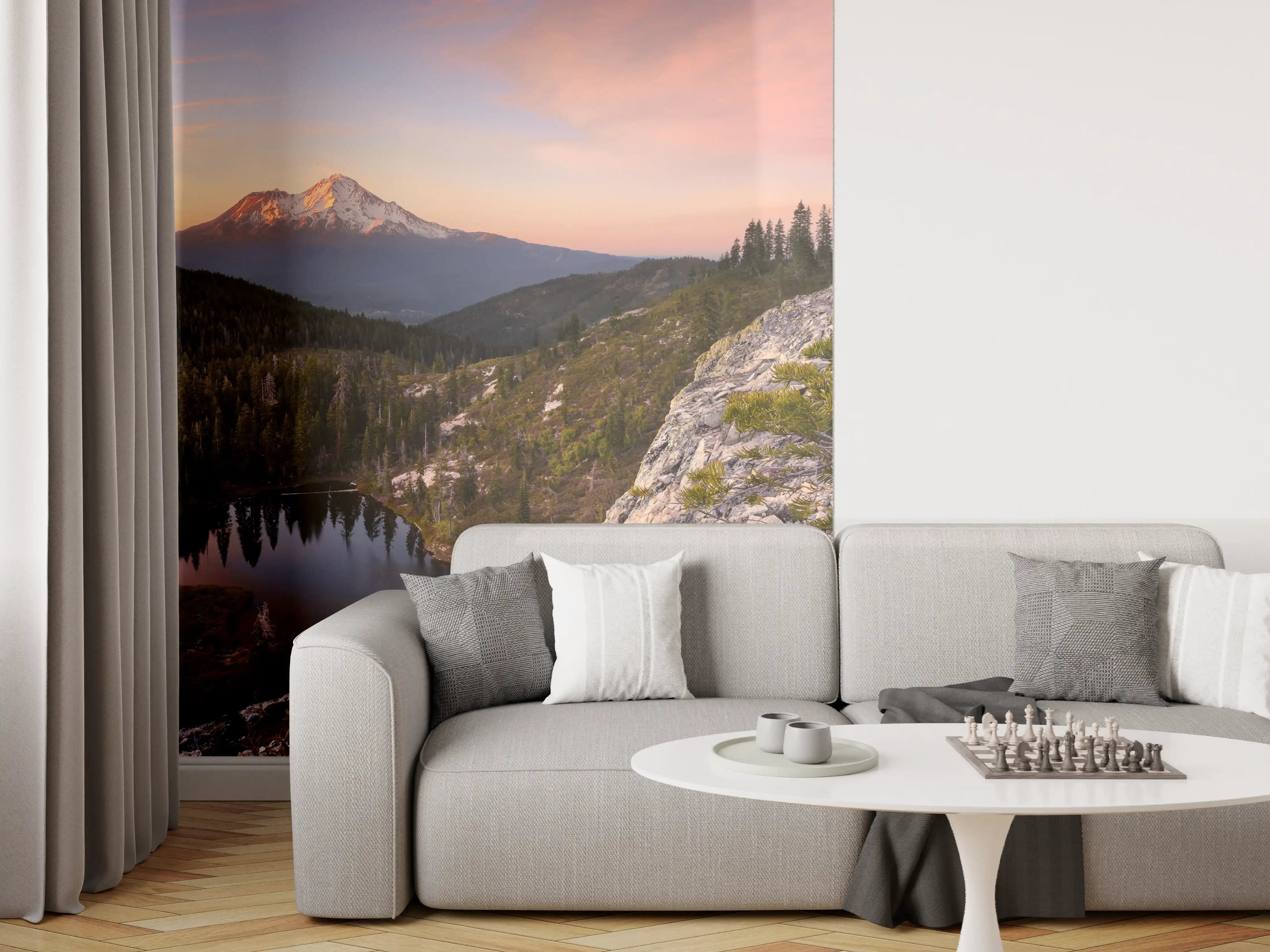 Wandverkleidung Wohnzimmer - Majestätischer Bergsee bei Sonnenuntergang mit Blick auf den Vulkan