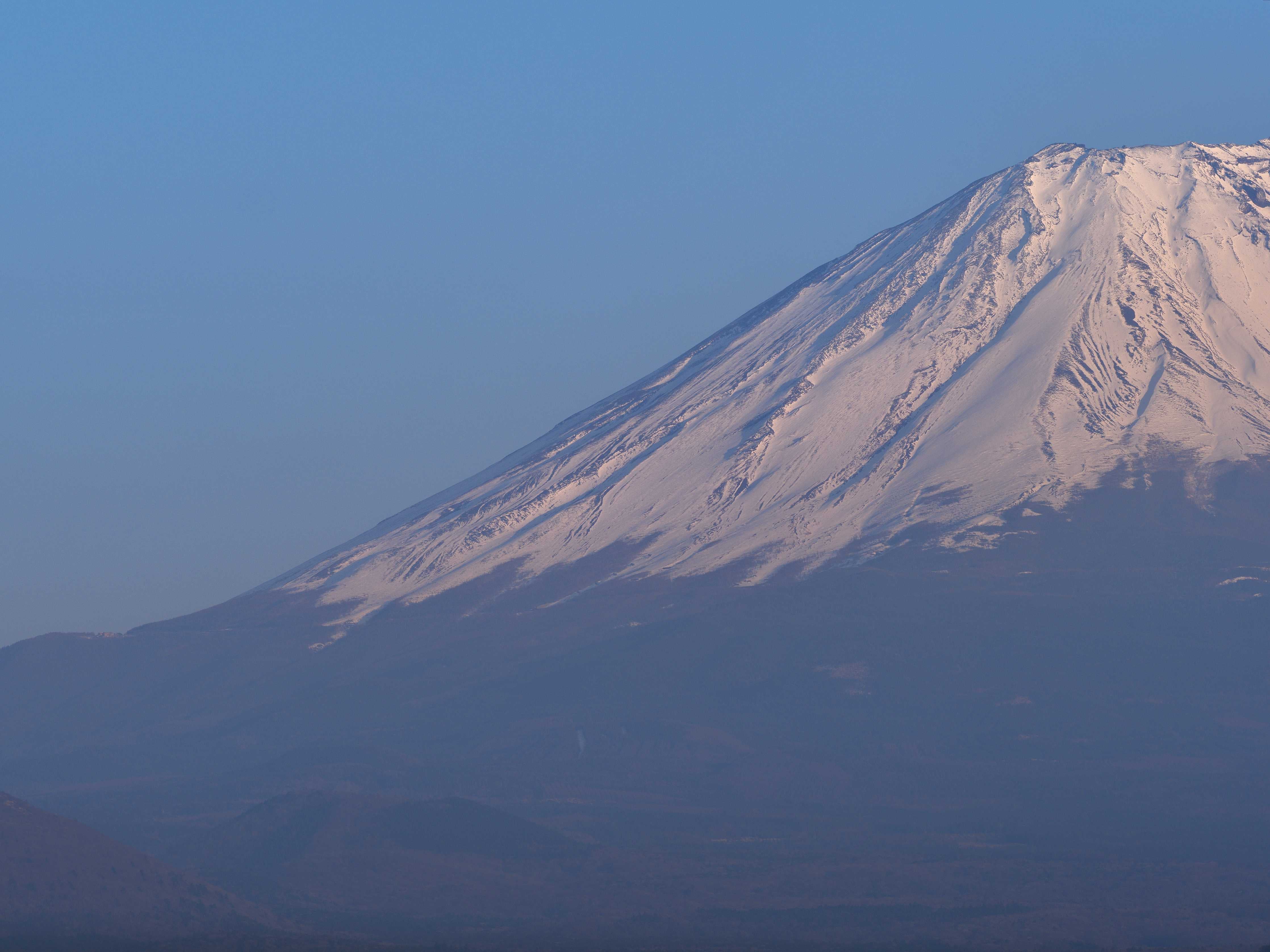 Wandverkleidung Wohnzimmer-Majestätischer Blick auf den Vulkan Mount Fuji bei Sonnenaufgang