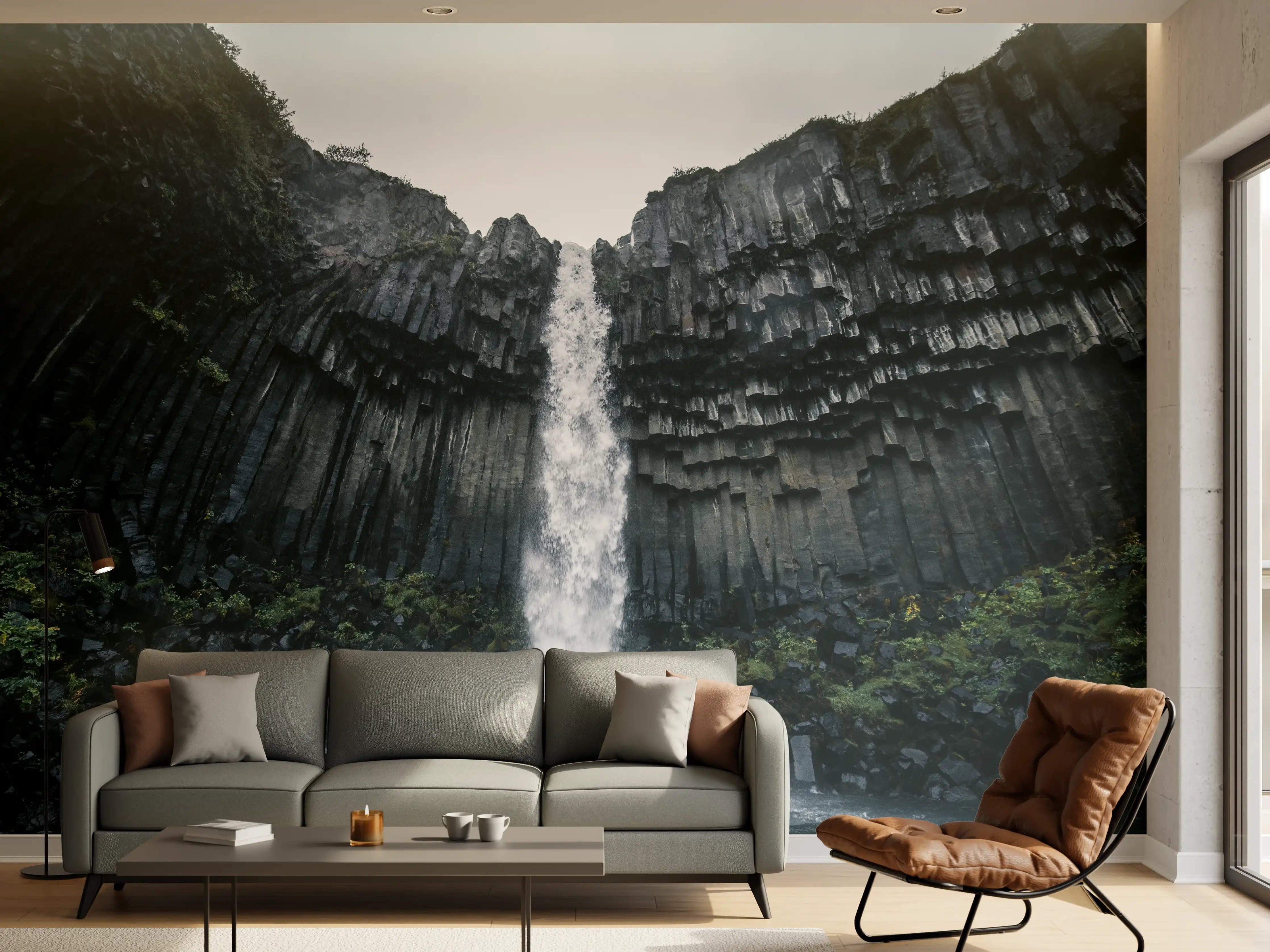 Wandverkleidung Wohnzimmer - Majestätischer Wasserfall inmitten der Natur