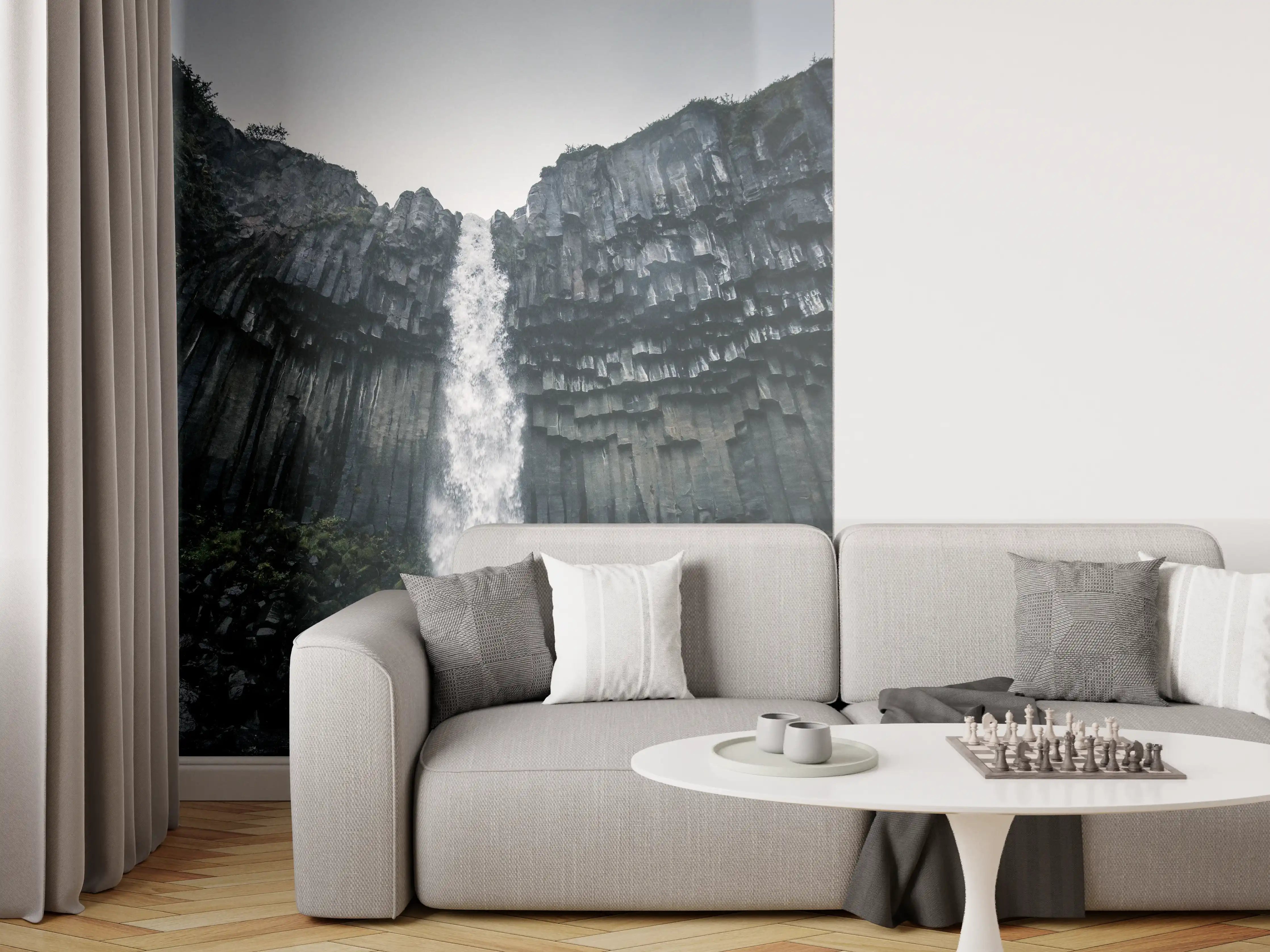 Wandverkleidung Wohnzimmer - Majestätischer Wasserfall inmitten der Natur