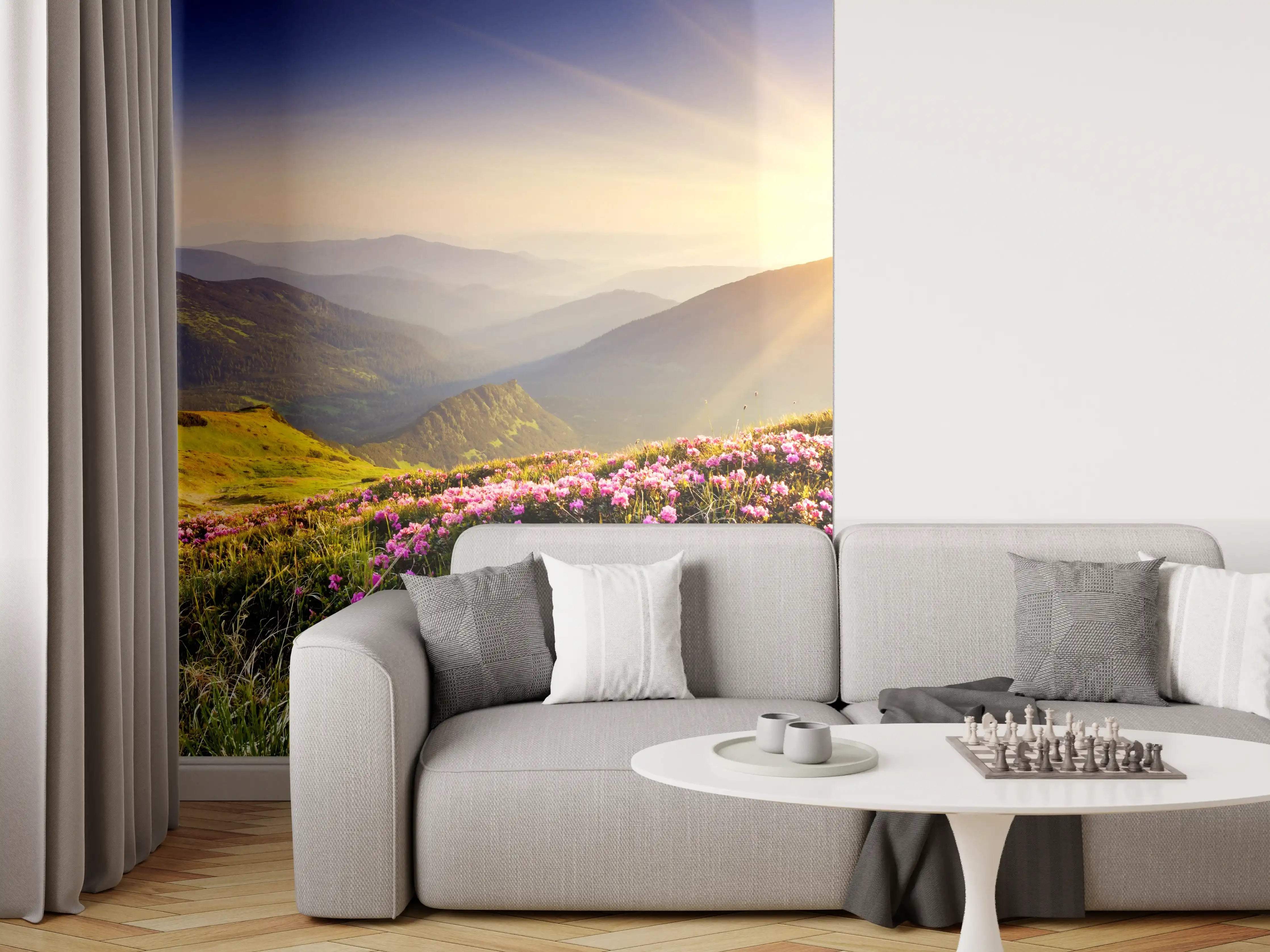 Wandverkleidung Wohnzimmer - Malerischer Sonnenaufgang über blühender Berglandschaft