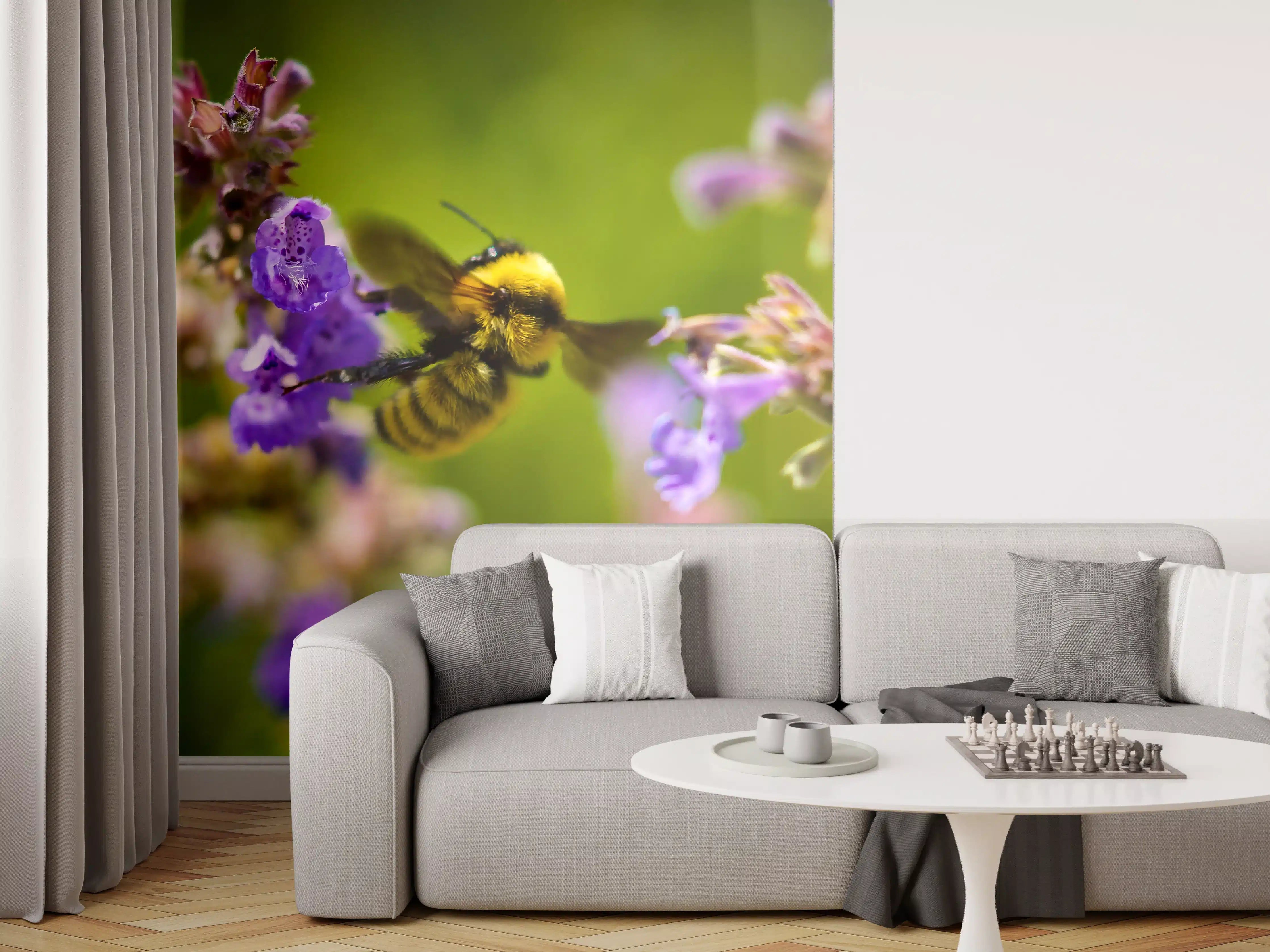 Wandverkleidung Wohnzimmer - Nahaufnahme einer Honigbiene