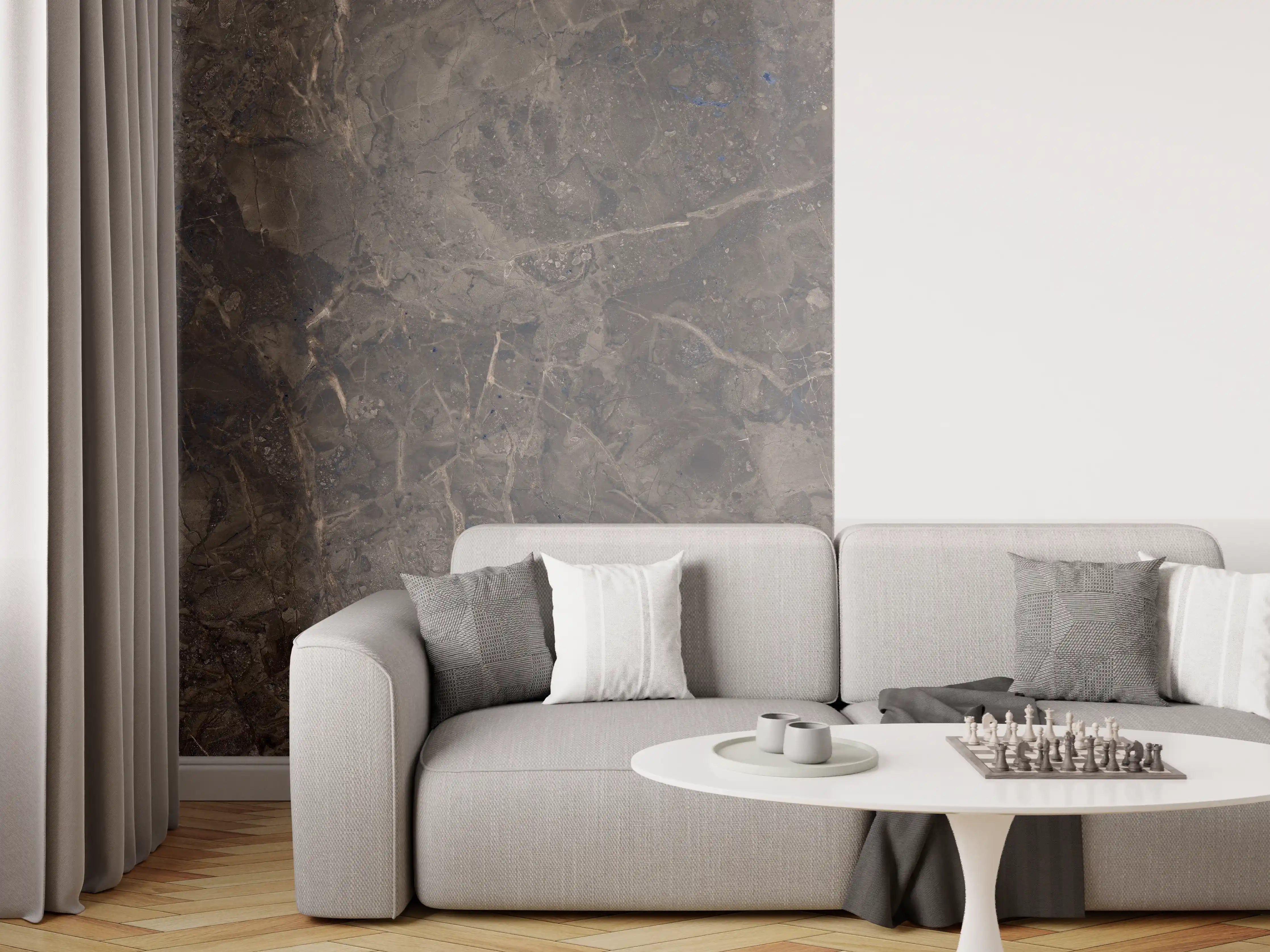 Wandverkleidung Wohnzimmer - Natursteinfliese in dunklem Braun
