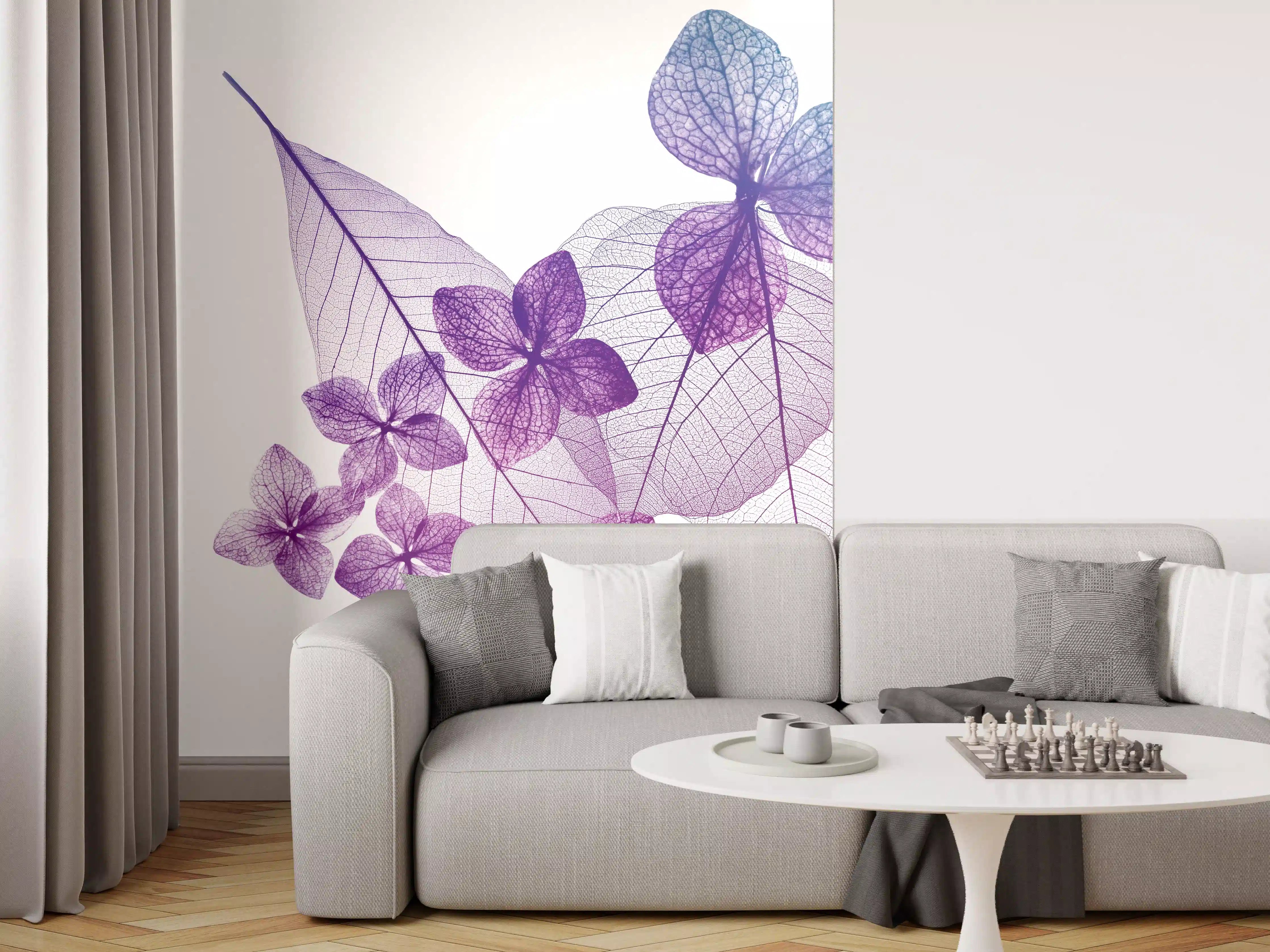 Wandverkleidung Wohnzimmer - Pflanzenmuster in zarten Lila- und Blautönen
