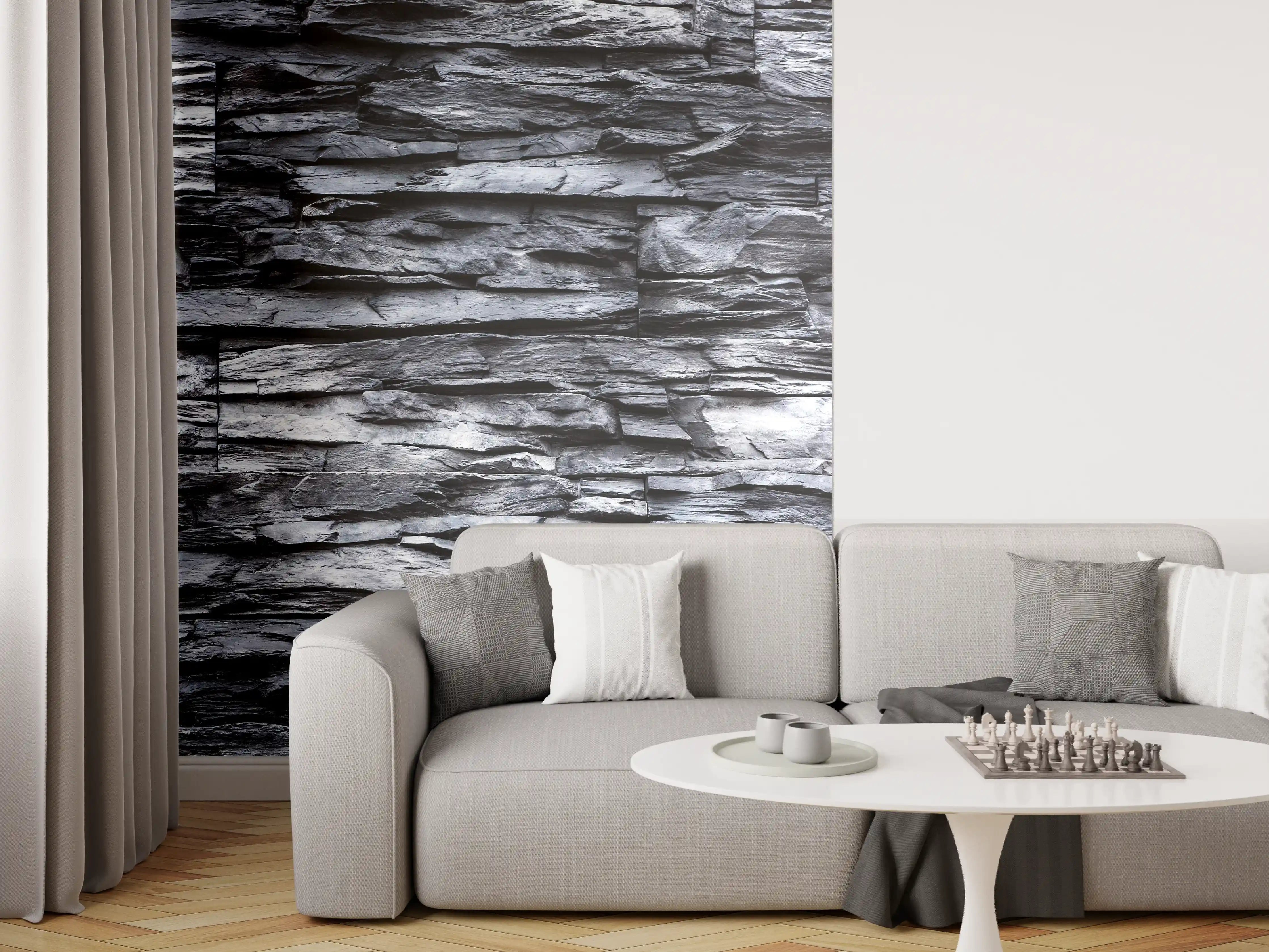 Wandverkleidung Wohnzimmer - Schiefer Wand mit dunklem Strukturdesign
