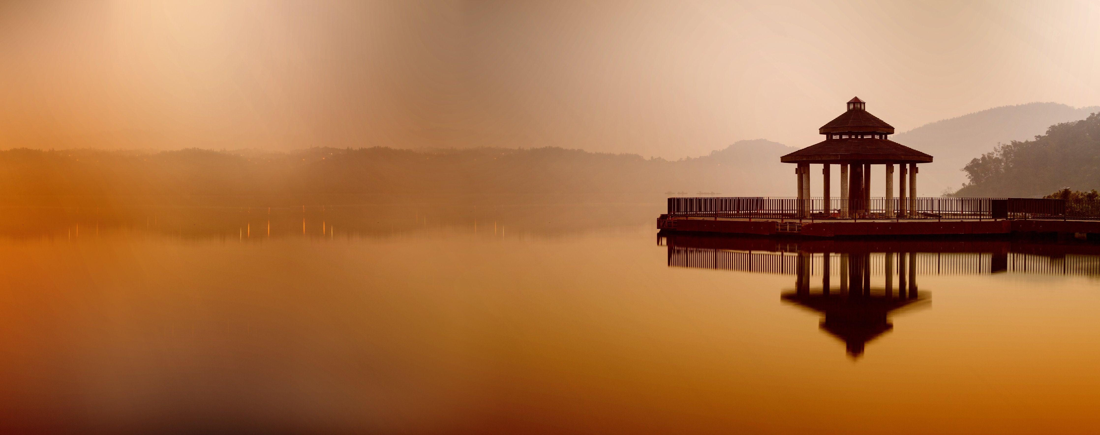 Wandverkleidung Wohnzimmer-Sun Moon Lake