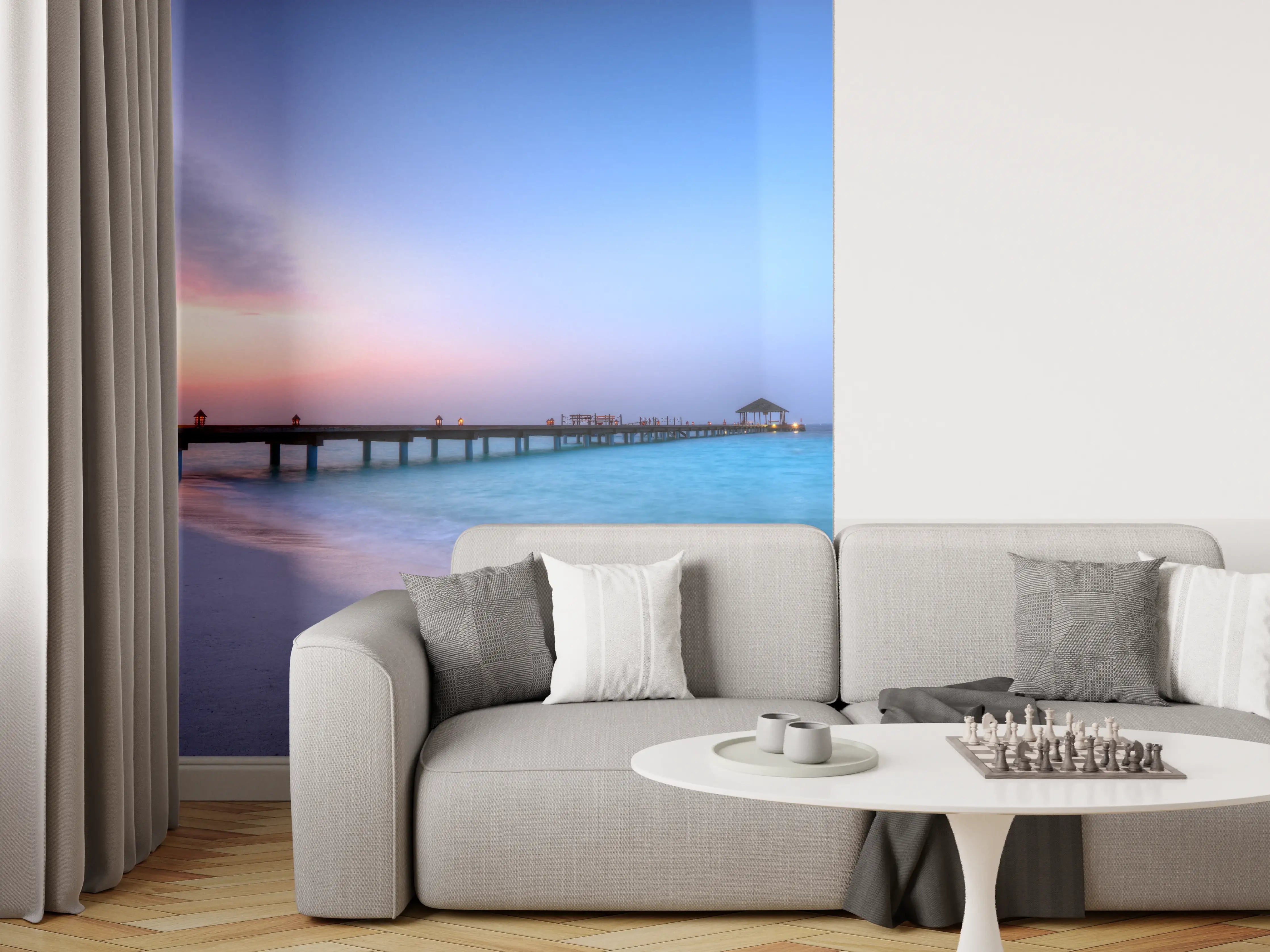 Wandverkleidung Wohnzimmer - Traumhafte Strandpromenade bei Sonnenuntergang
