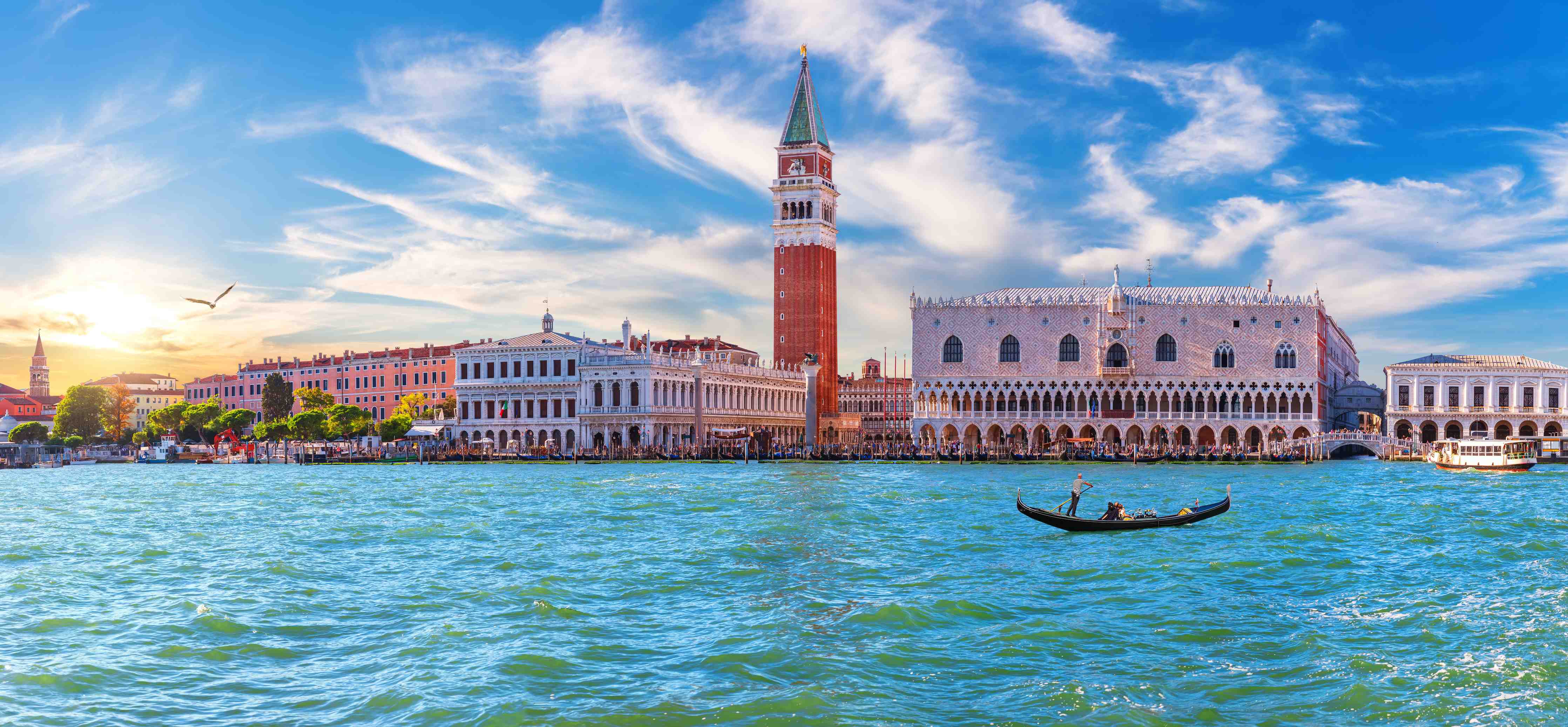 Wandverkleidung Wohnzimmer-Venedig Skyline Blau-Türkis