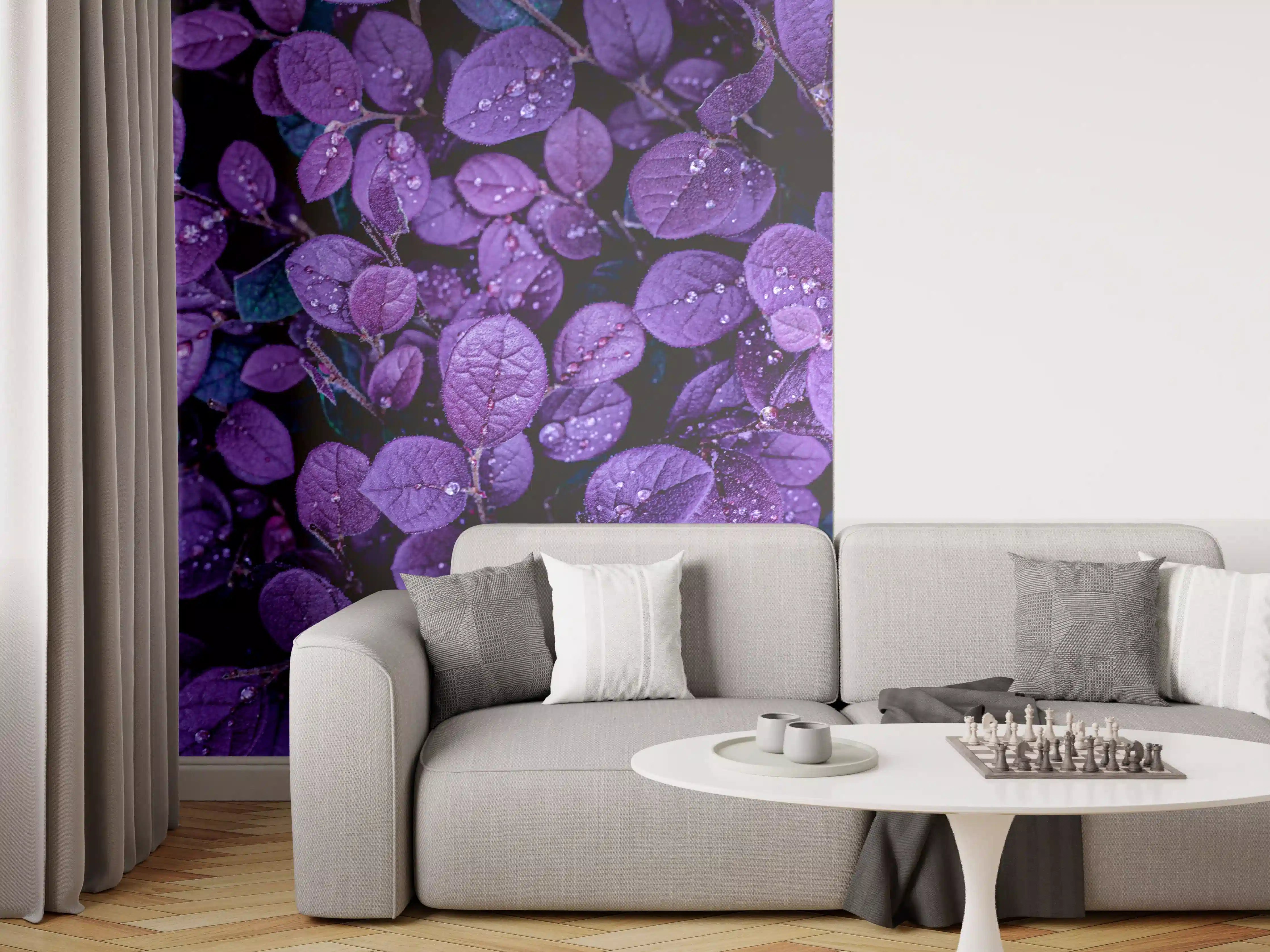 Wandverkleidung Wohnzimmer - Violet Leaves with Water Droplets