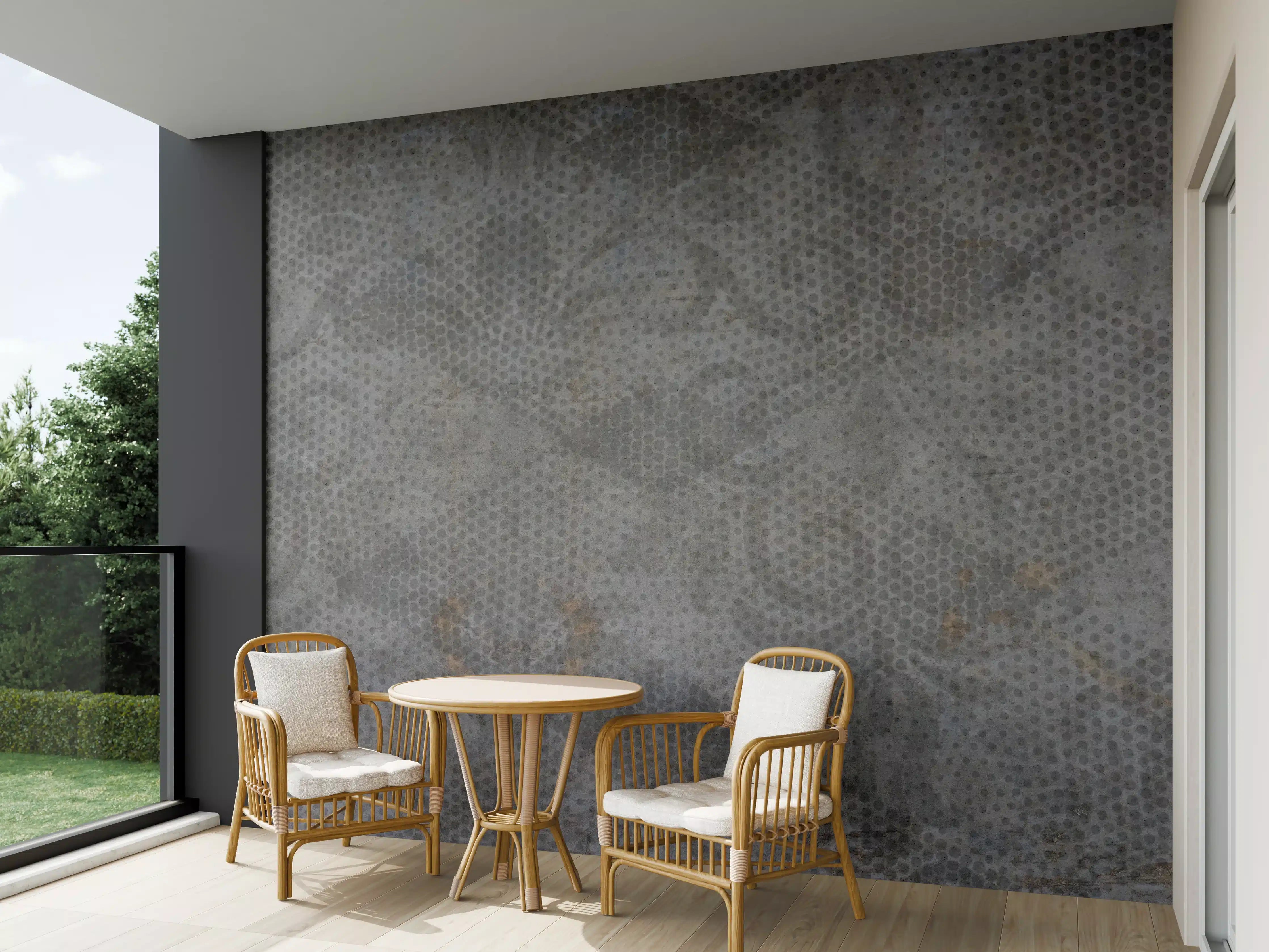 Wandverkleidung außen - Alte braunbefleckte Tapete