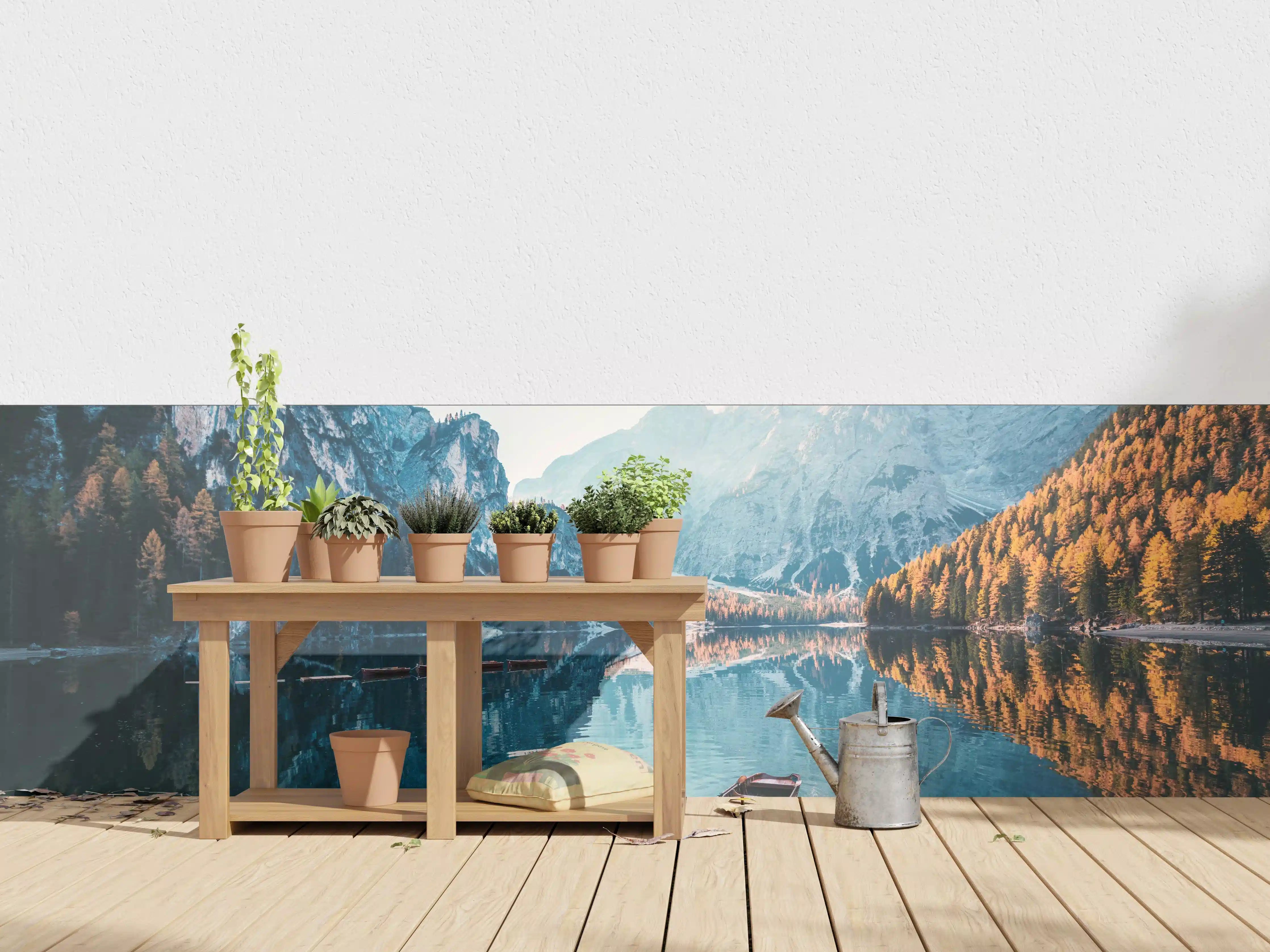 Wandverkleidung außen - Boote auf dem Pragser Wildsee in den Dolomiten