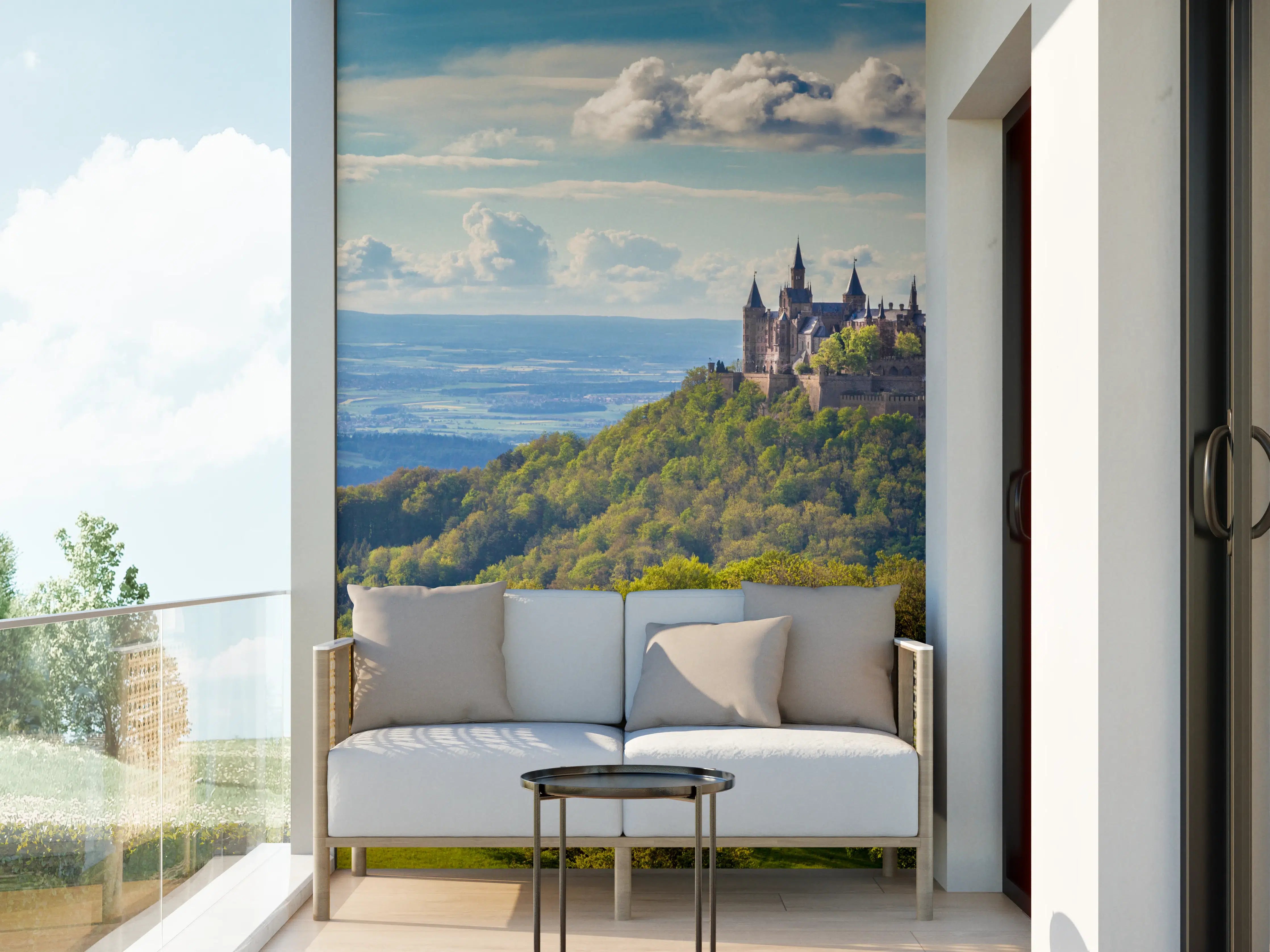 Wandverkleidung außen - Burg Hohenzollern mit gelblichen Wald