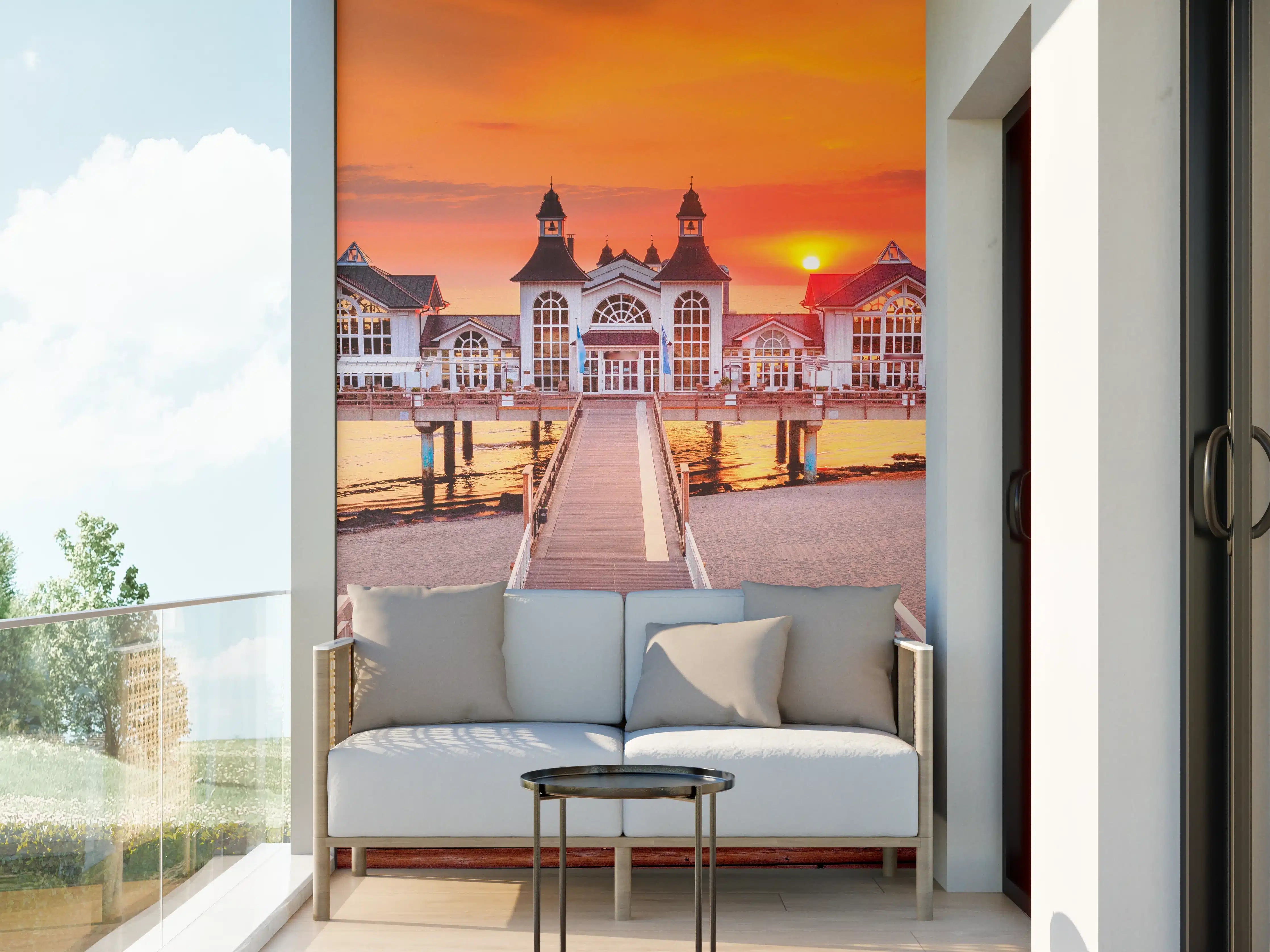 Wandverkleidung außen - Haus auf Wasser bei Sonnenaufgang