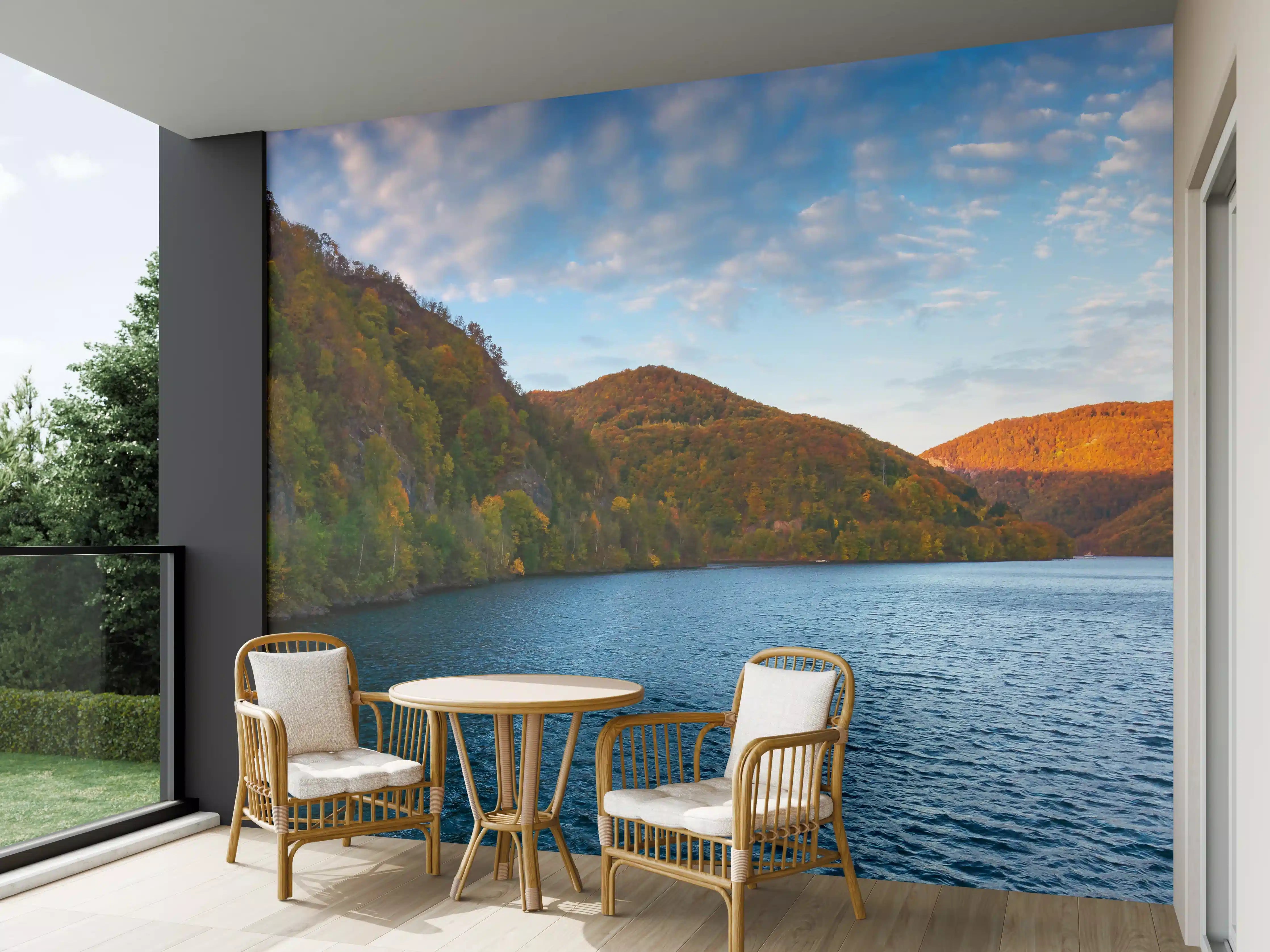 Wandverkleidung außen - Herbstlicht am Nebelsee