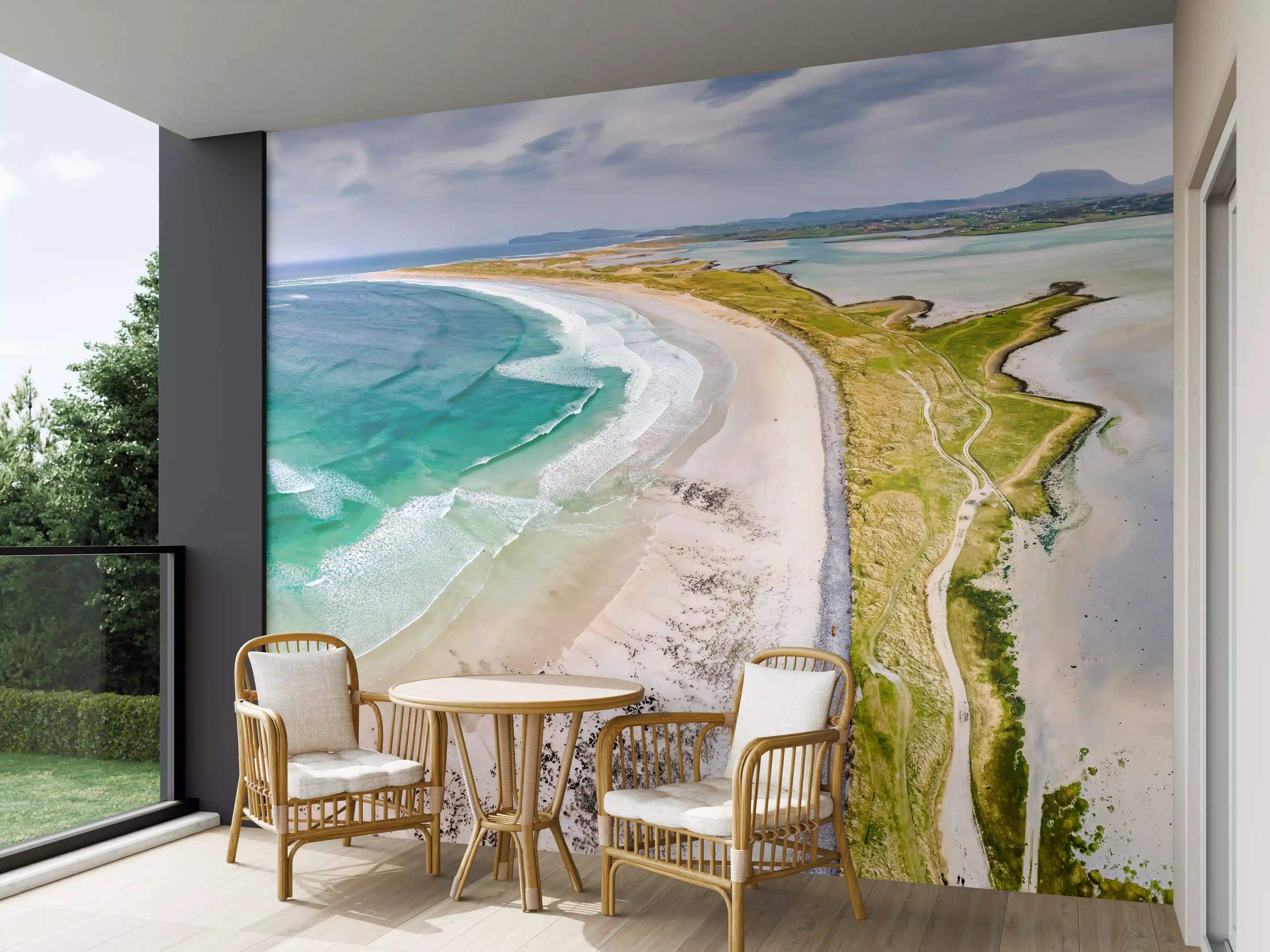 Wandverkleidung außen - Luftaufnahme der Küste von Magheraroarty-Irland