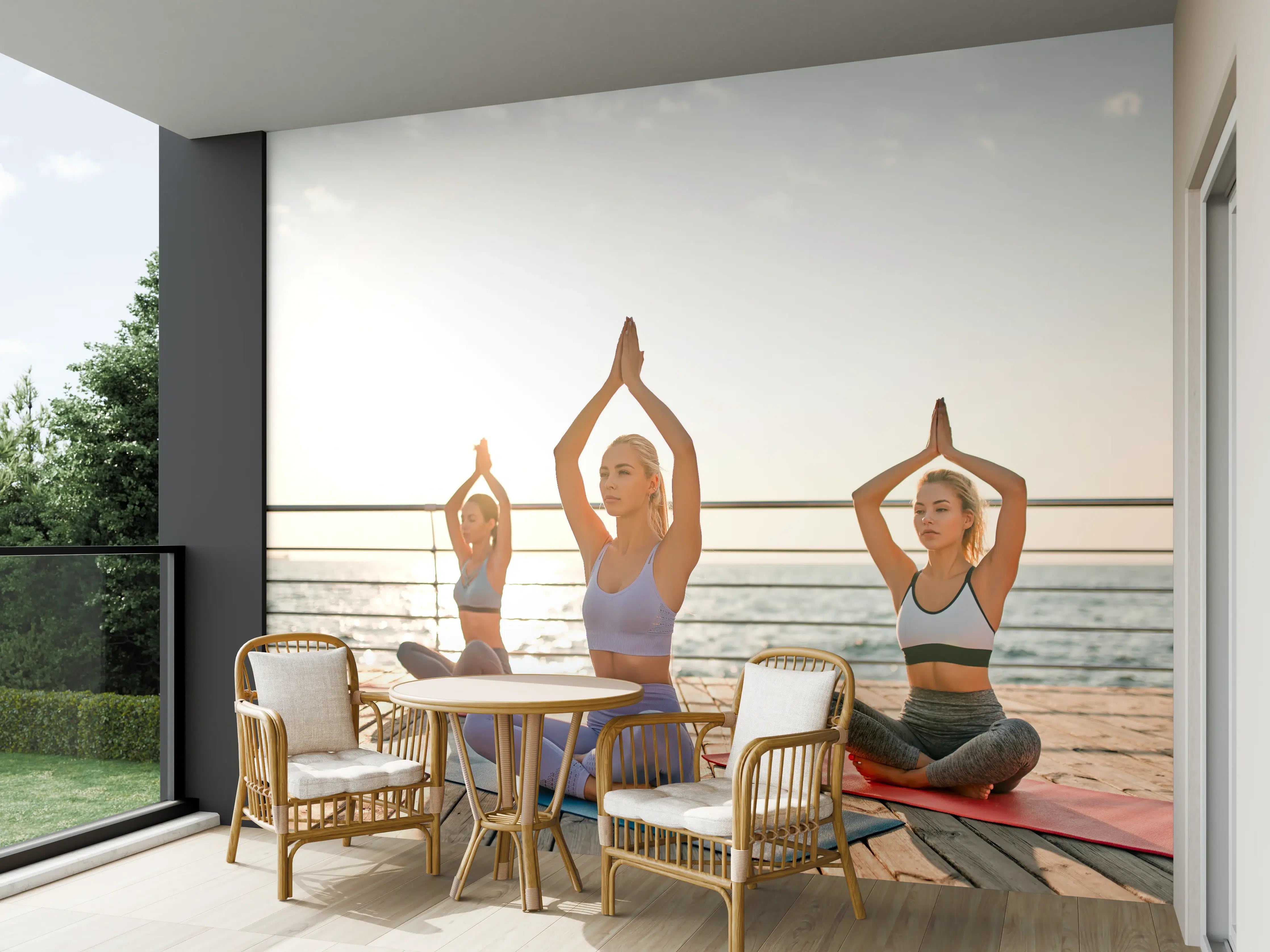 Wandverkleidung außen - Mädchen beim Yoga am Morgen