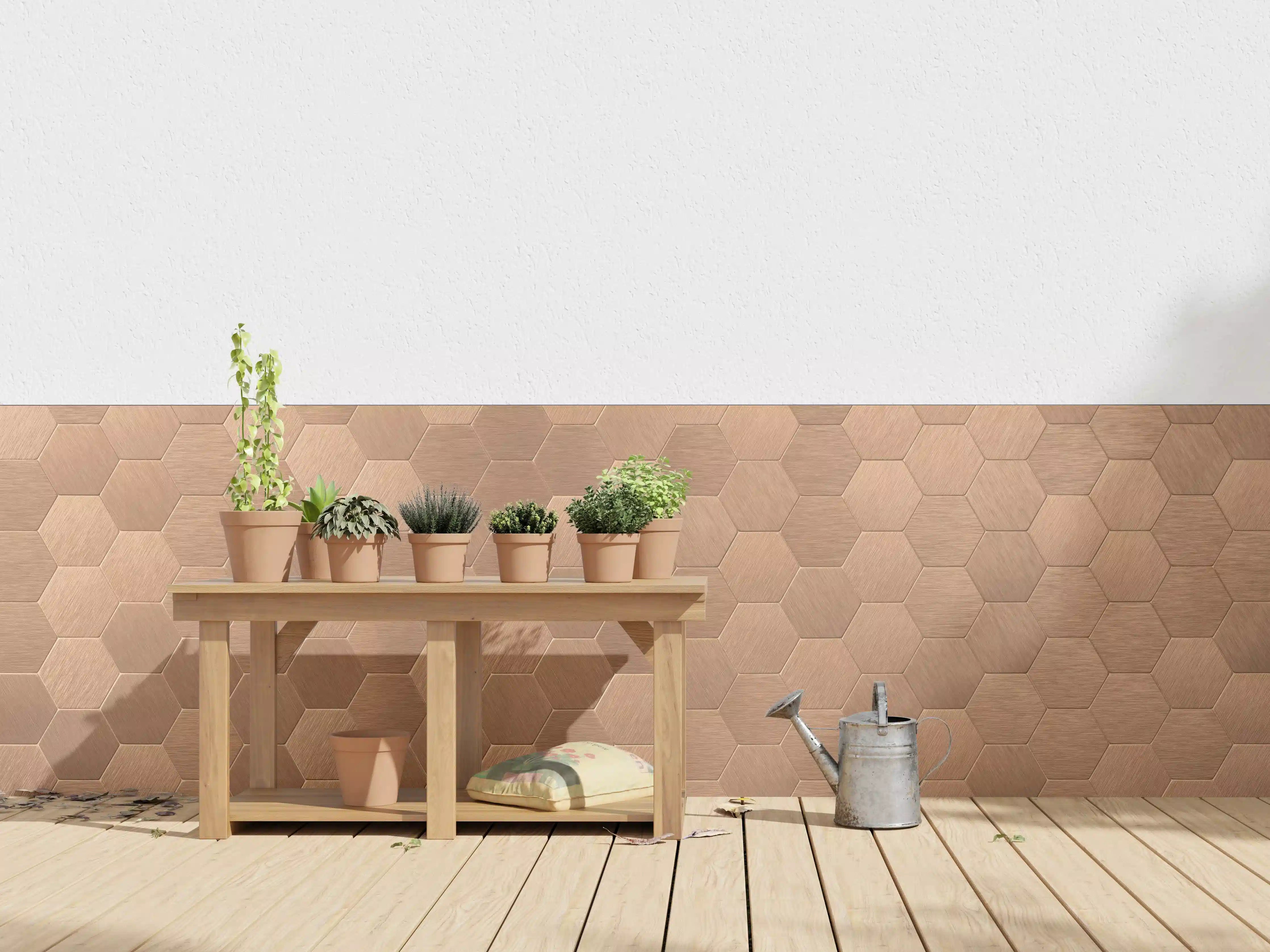 Wandverkleidung außen - Moderne Holzwand mit Hexagon-Design in warmen Brauntönen